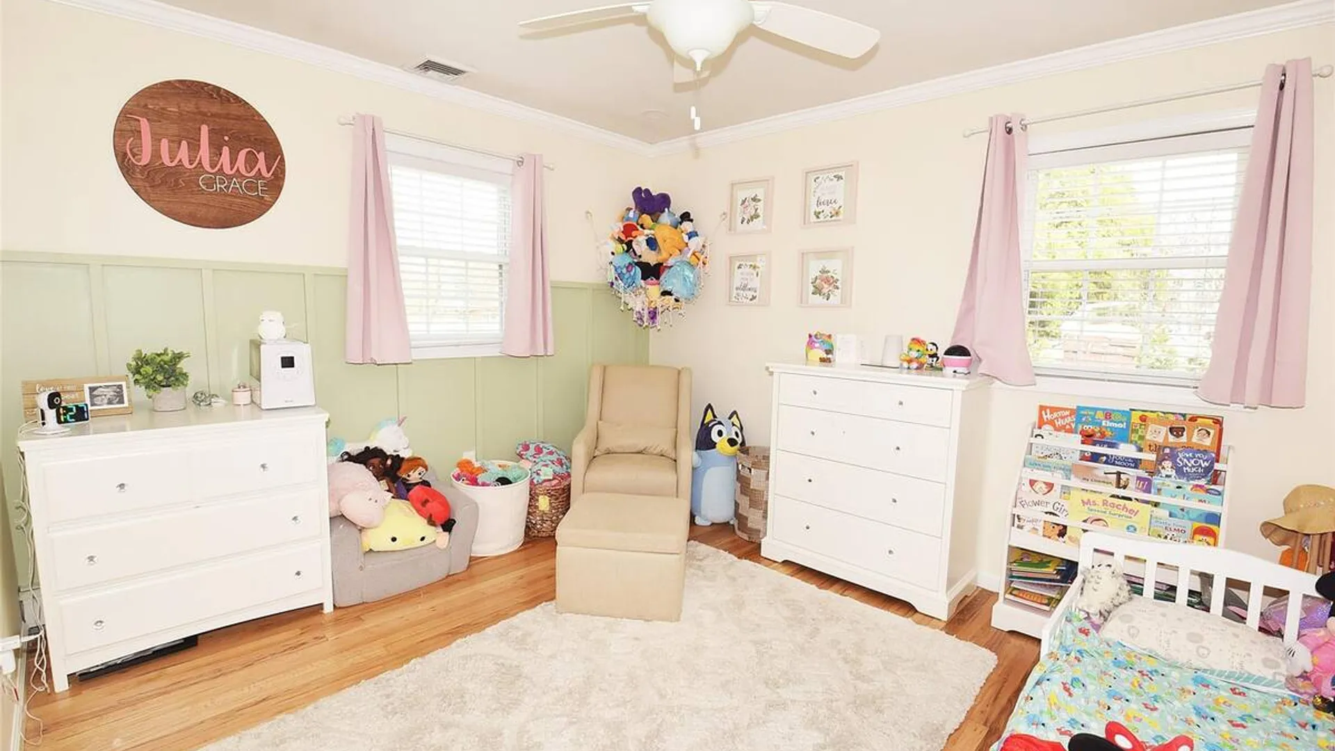 Property at 32 Lagoon Place, East Islip, NY 11730 18