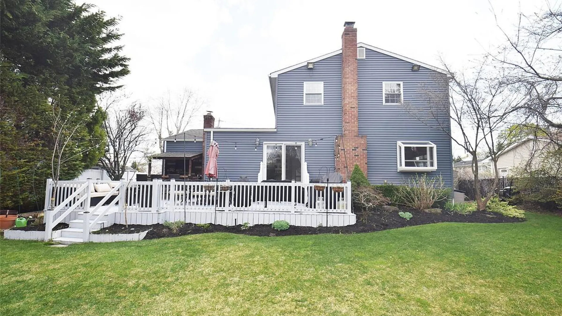 Property at 32 Lagoon Place, East Islip, NY 11730 30
