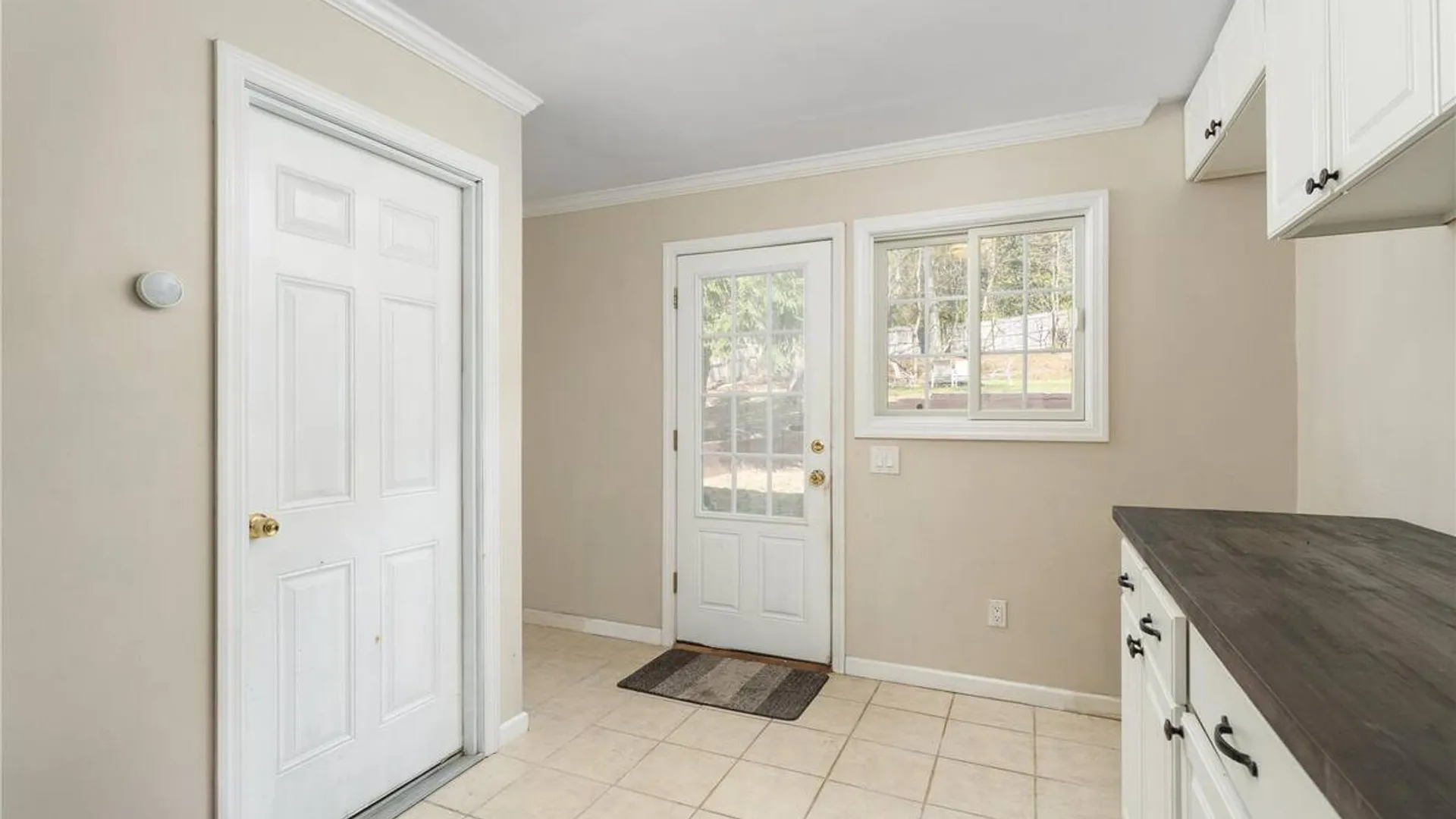 Property at 591 Meadow Road, Kings Park, NY 11754 39