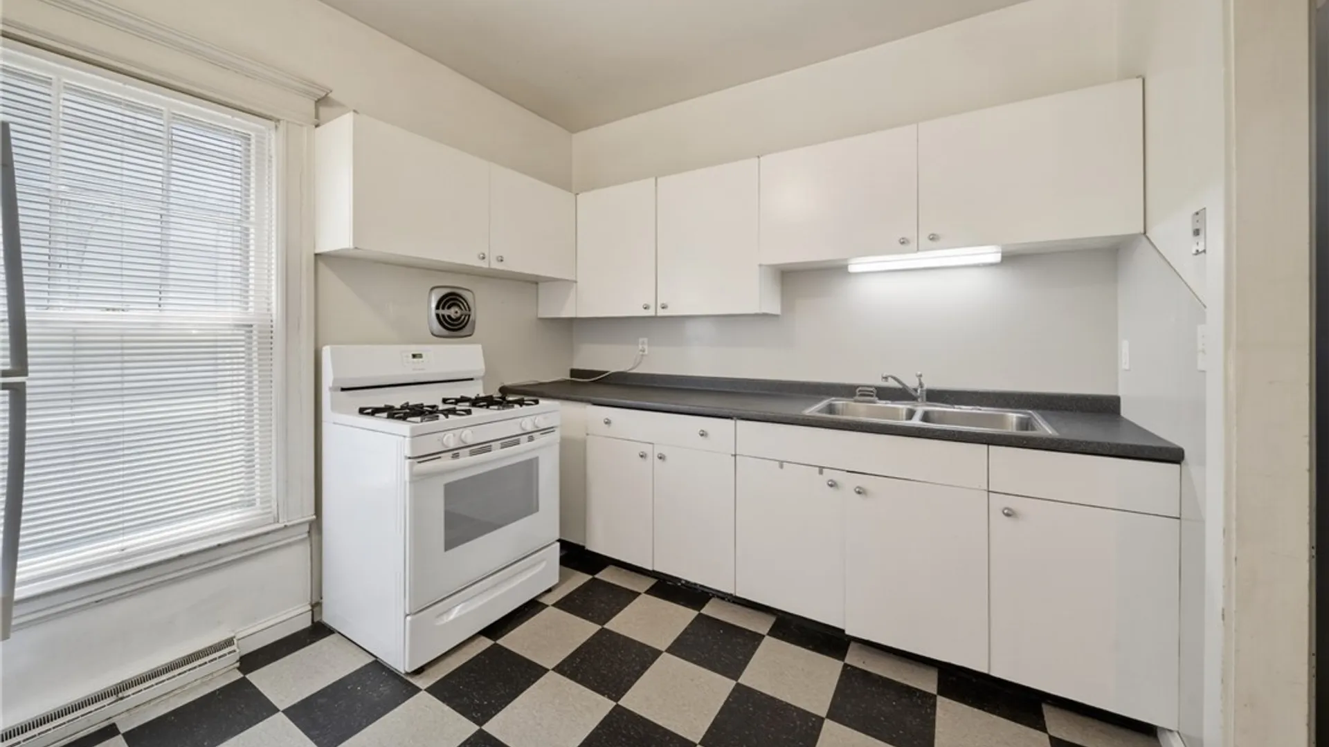 Property at 825 Sumner Avenue #27, Syracuse, NY 13210 10