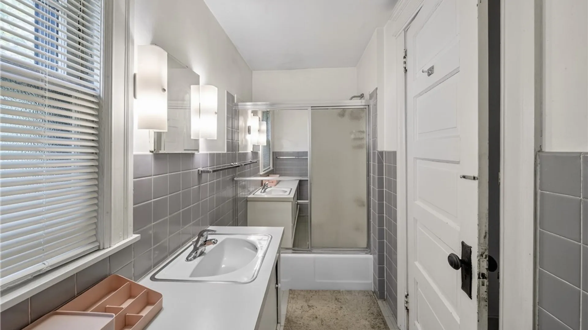 Property at 825 Sumner Avenue #27, Syracuse, NY 13210 17