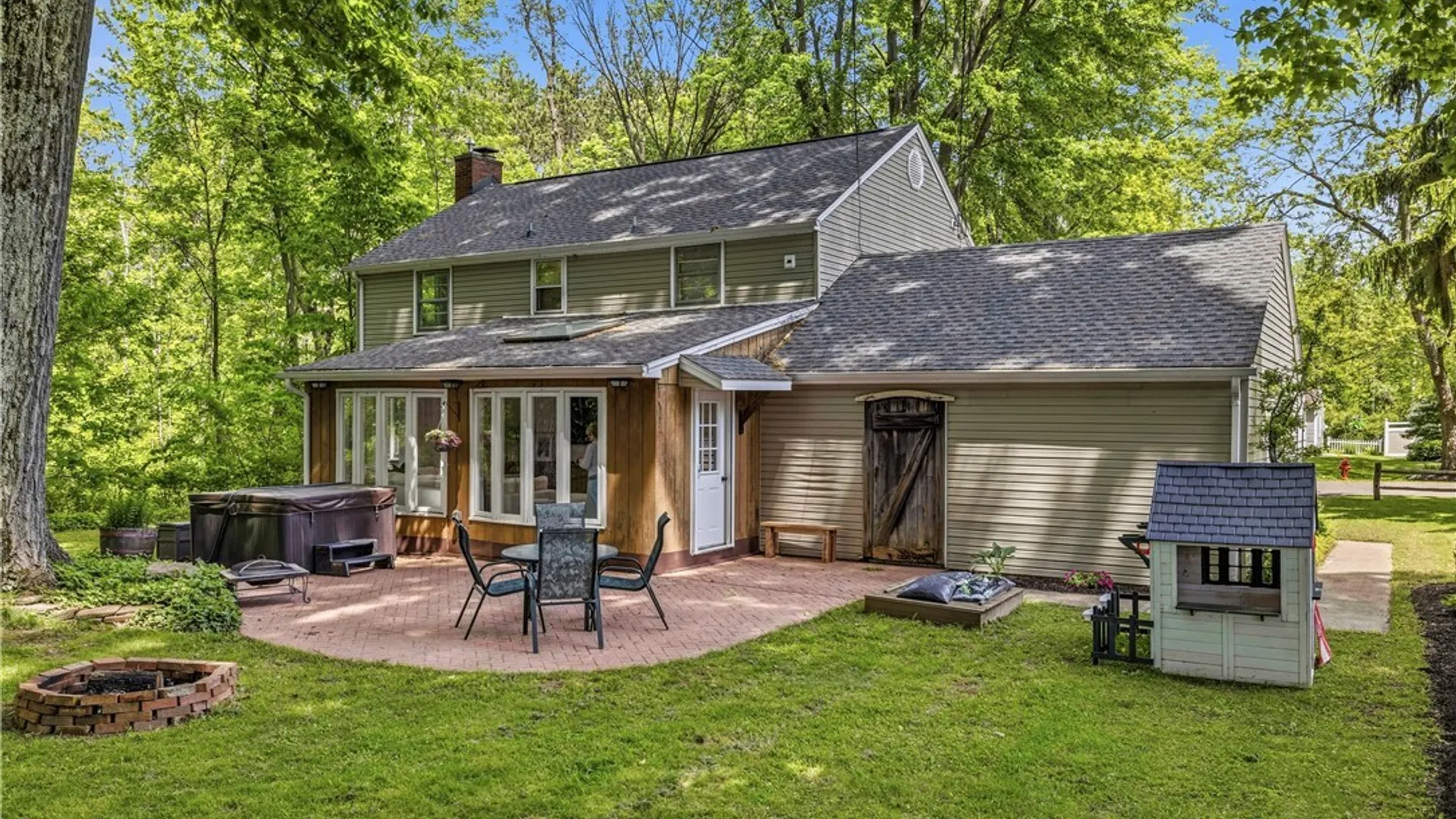 Property at 96 Eddy Lane, Orchard Park, NY 14127 37