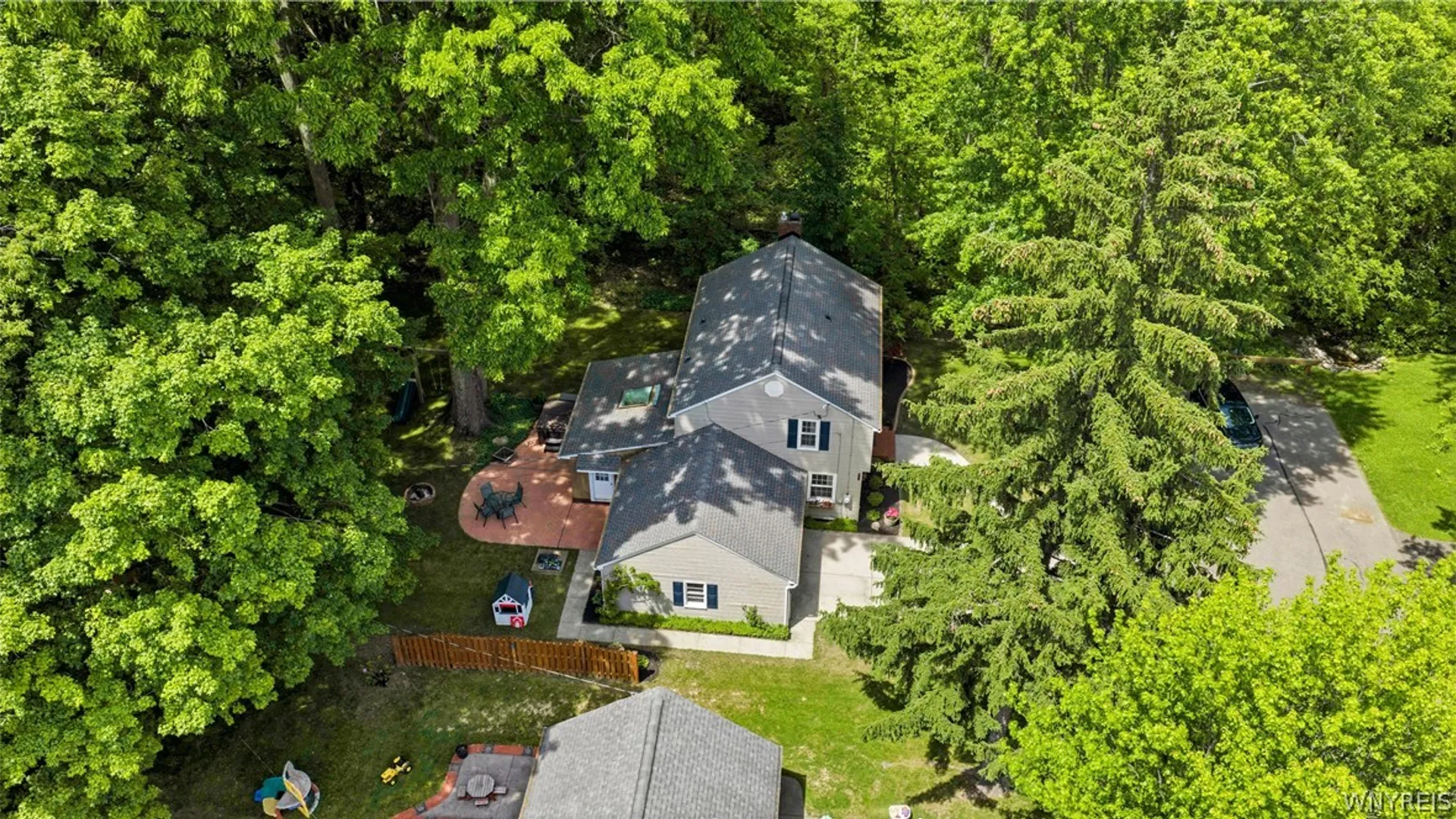 Property at 96 Eddy Lane, Orchard Park, NY 14127 38