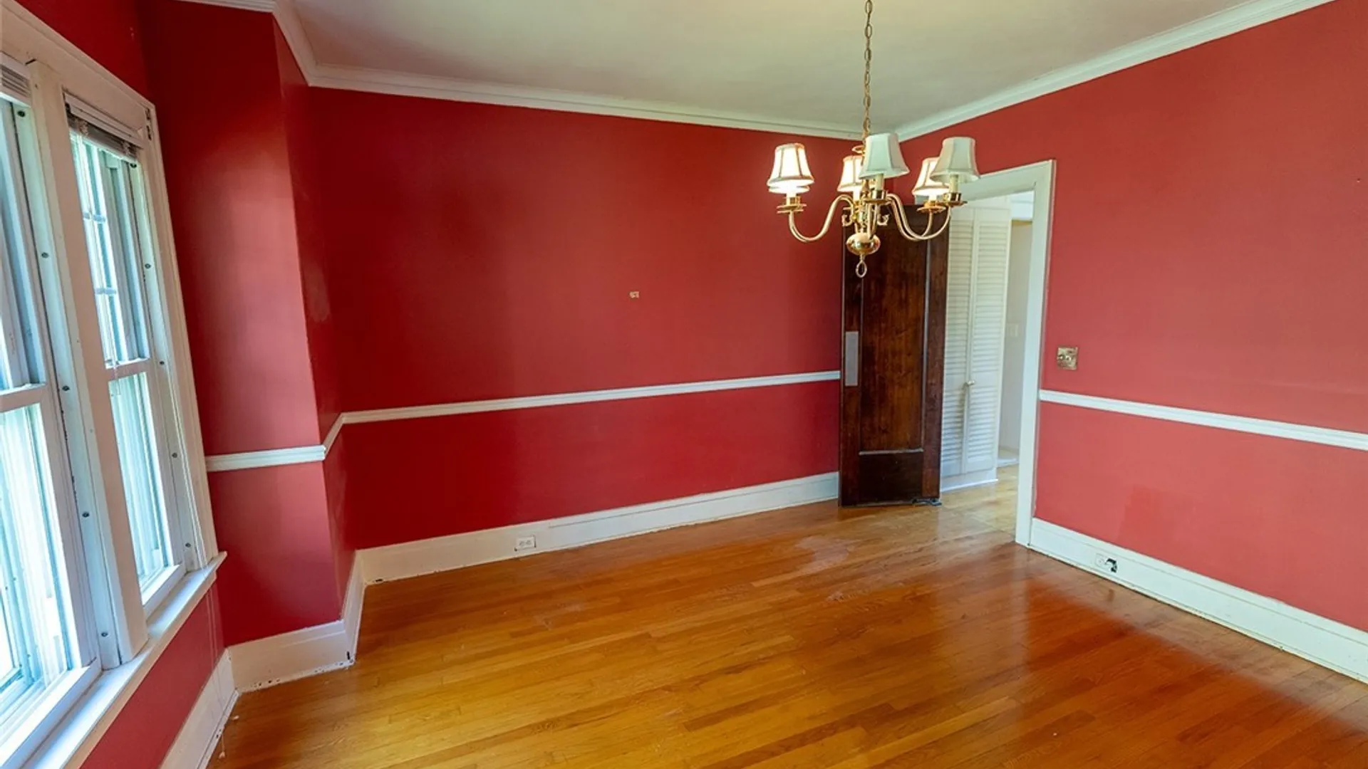 Property at 194 Clifton Place, Syracuse, NY 13206 13