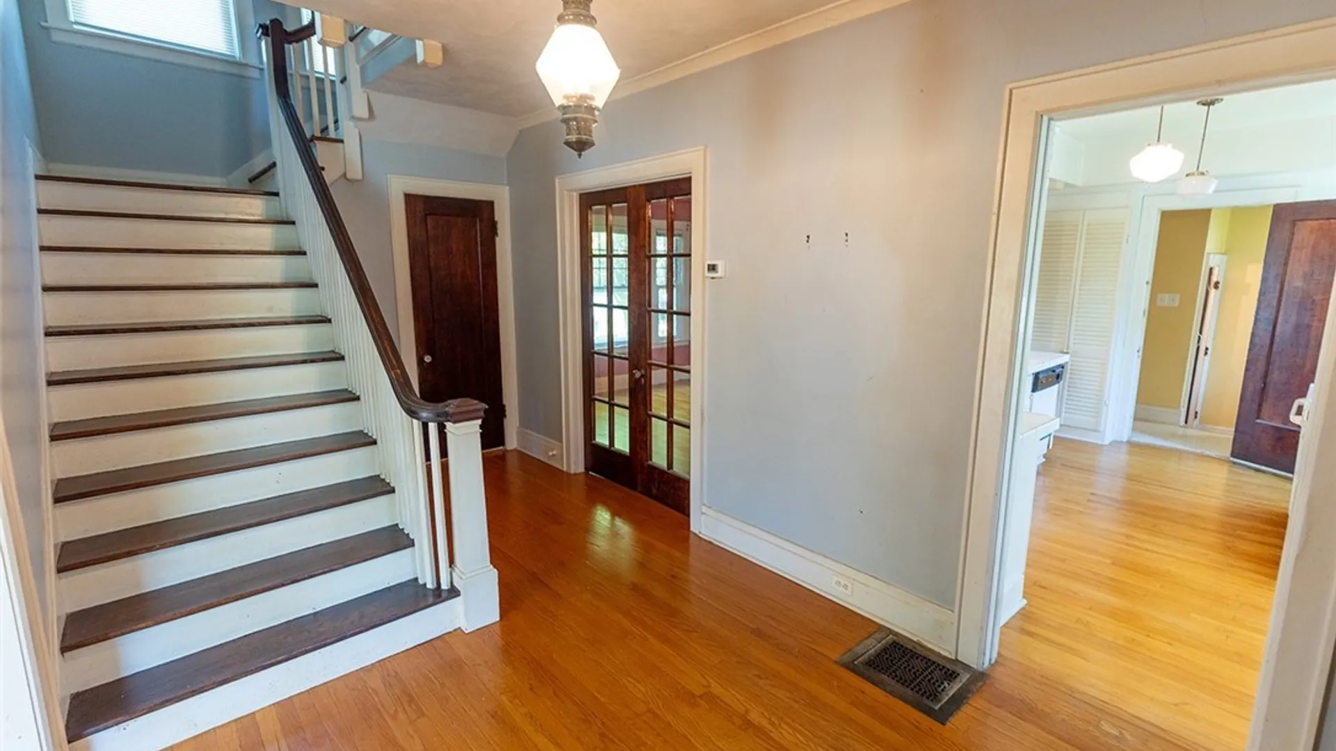 Property at 194 Clifton Place, Syracuse, NY 13206 6