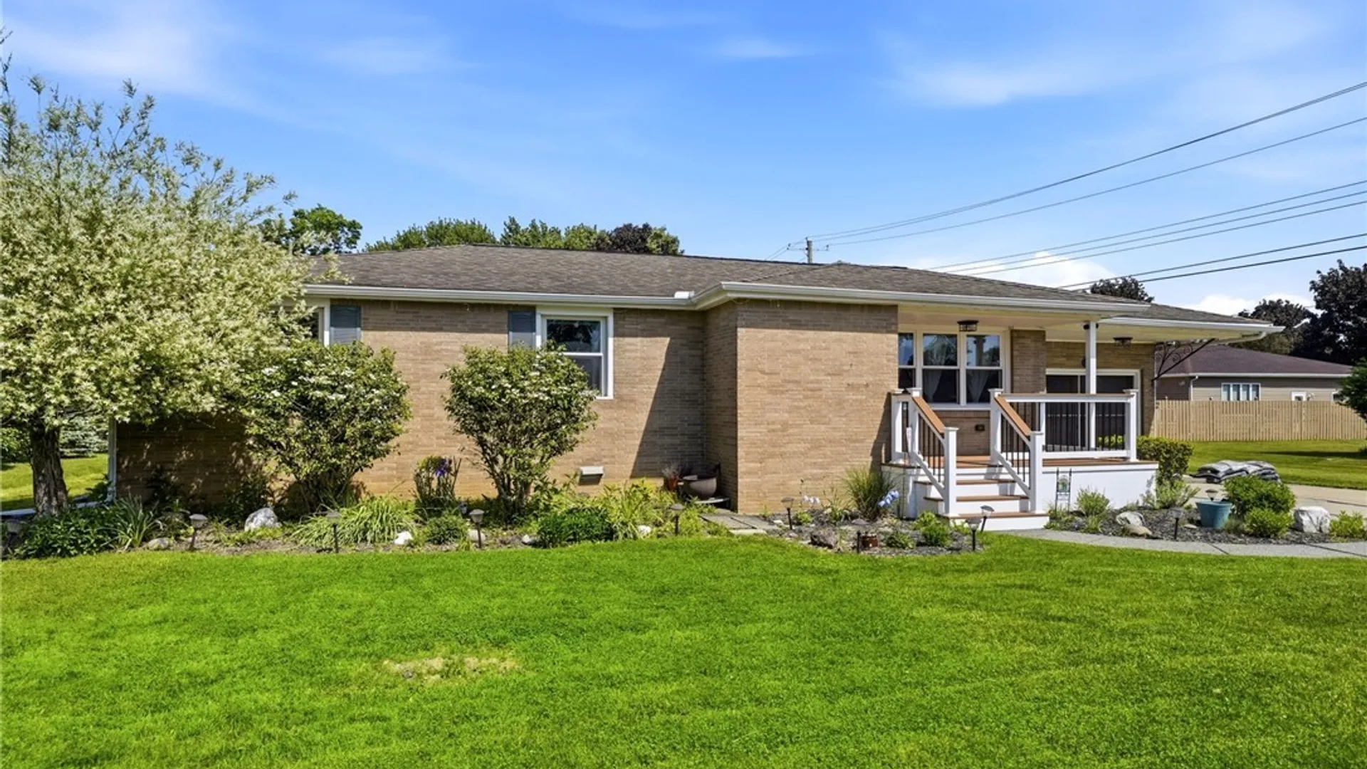Property at 17 Organ Cres, West Seneca, NY 14224 14