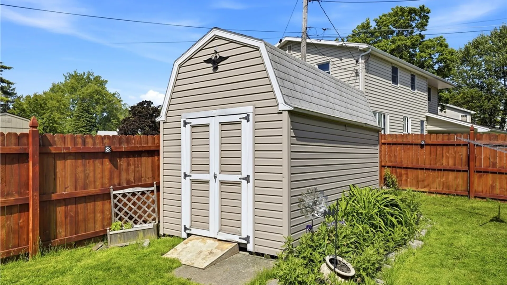 Property at 17 Organ Cres, West Seneca, NY 14224 44
