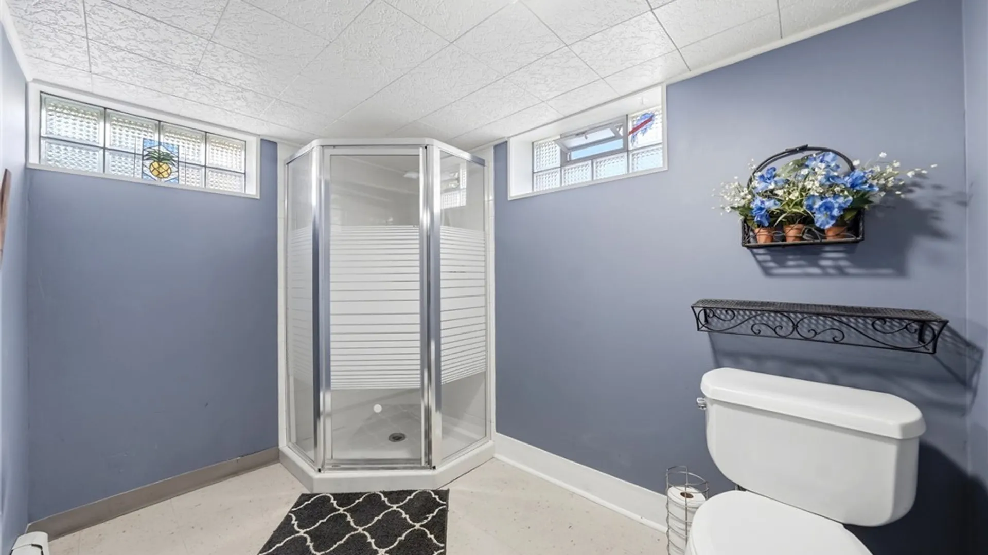 Property at 17 Organ Cres, West Seneca, NY 14224 9