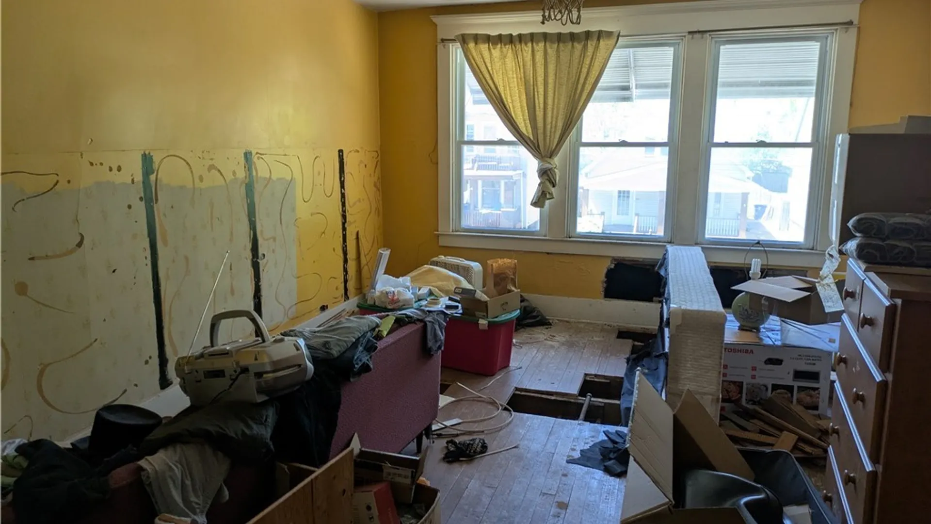 Property at 28 Oschawa Avenue, West Seneca, NY 14210 16