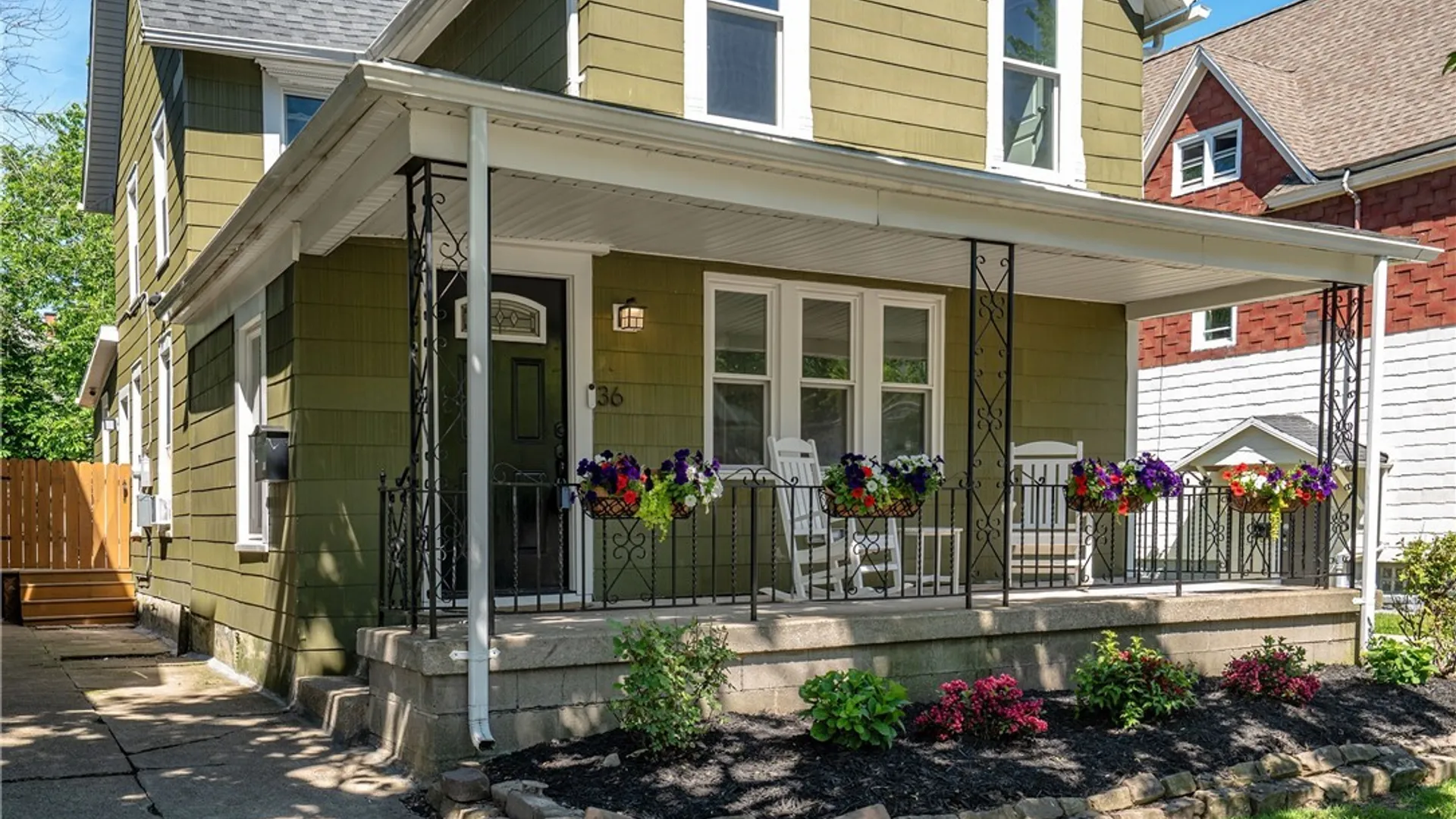 Property at 36 Abbottsford Place, Buffalo, NY 14213 2