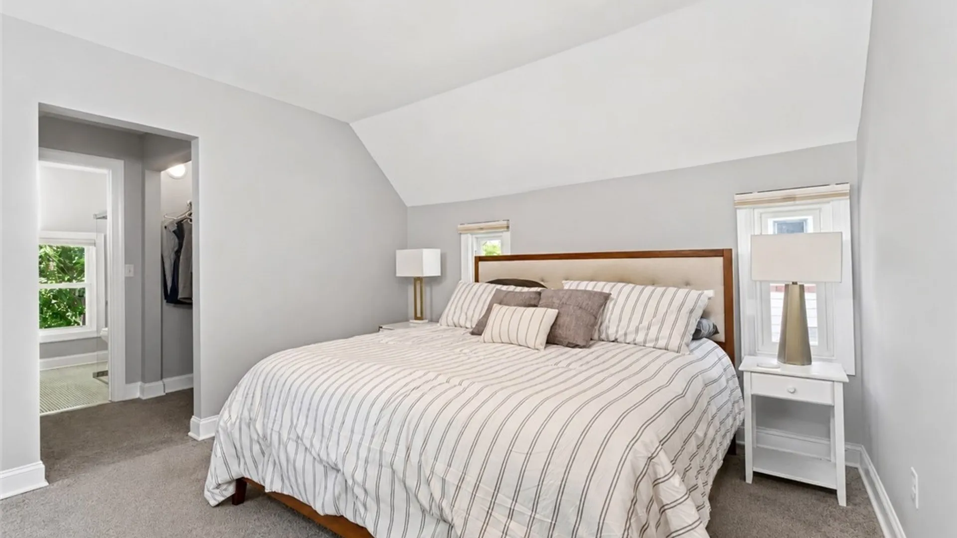Property at 36 Abbottsford Place, Buffalo, NY 14213 21