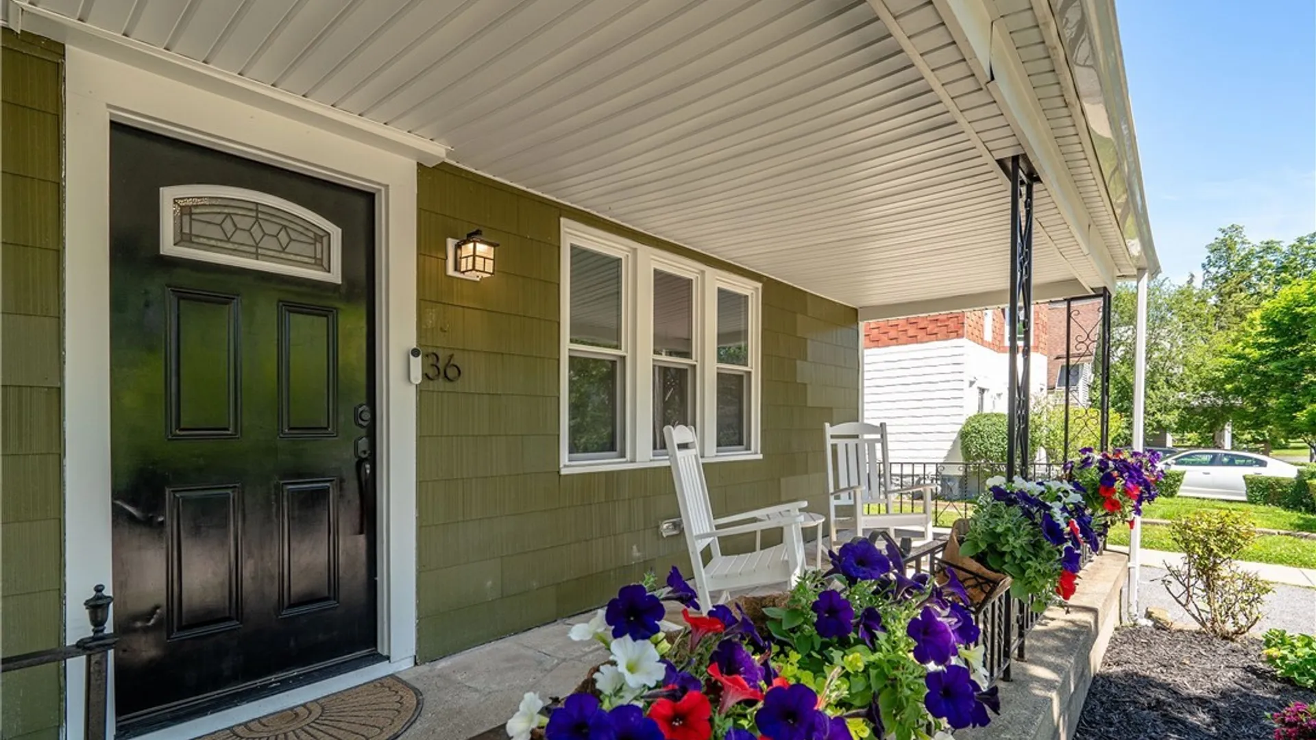 Property at 36 Abbottsford Place, Buffalo, NY 14213 3