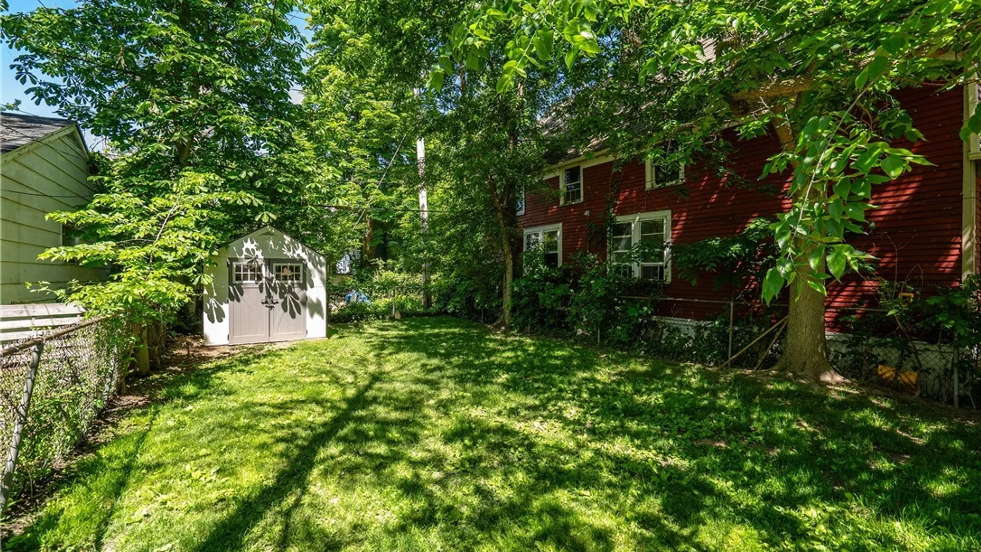 Property at 36 Abbottsford Place, Buffalo, NY 14213 34