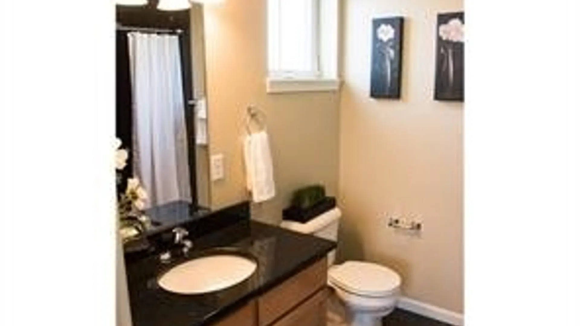 Property at 714 N Townsend Street #4A, Syracuse, NY 13203 13
