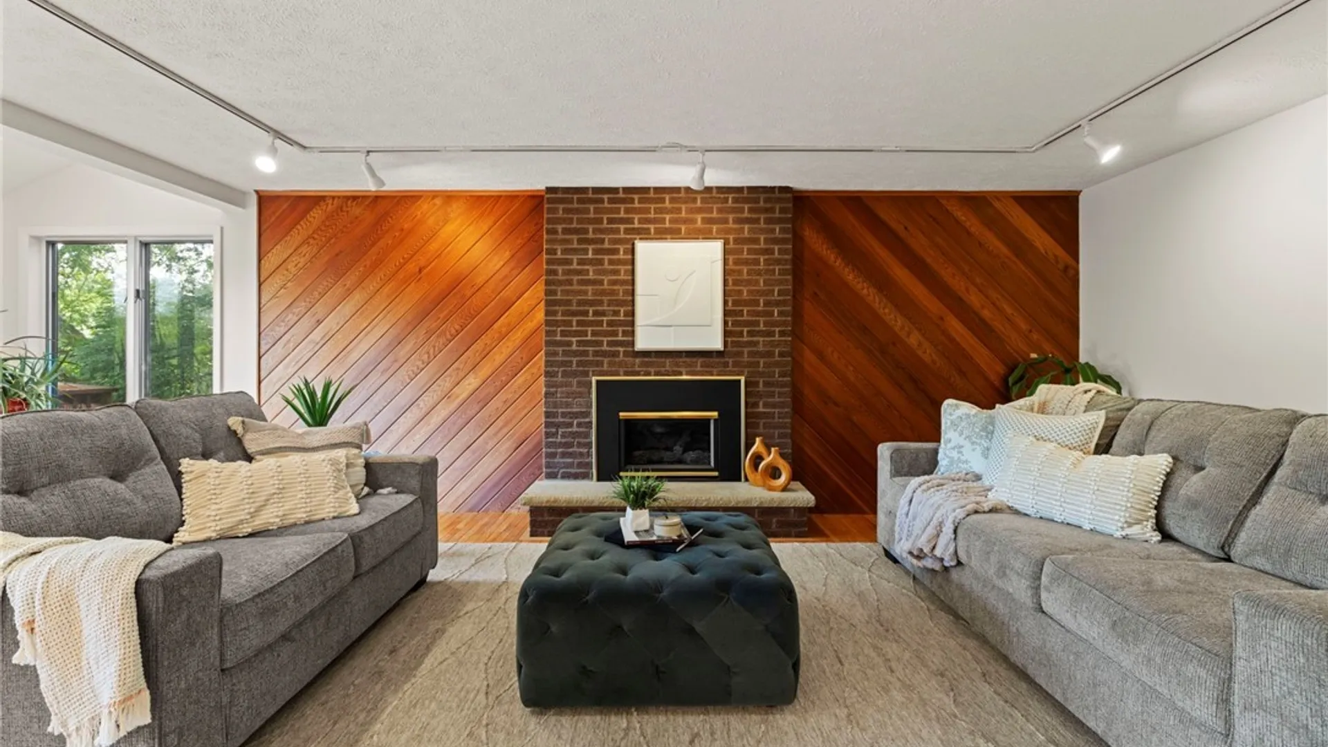 Property at 50 Framingham Lane, Pittsford, NY 14534 17