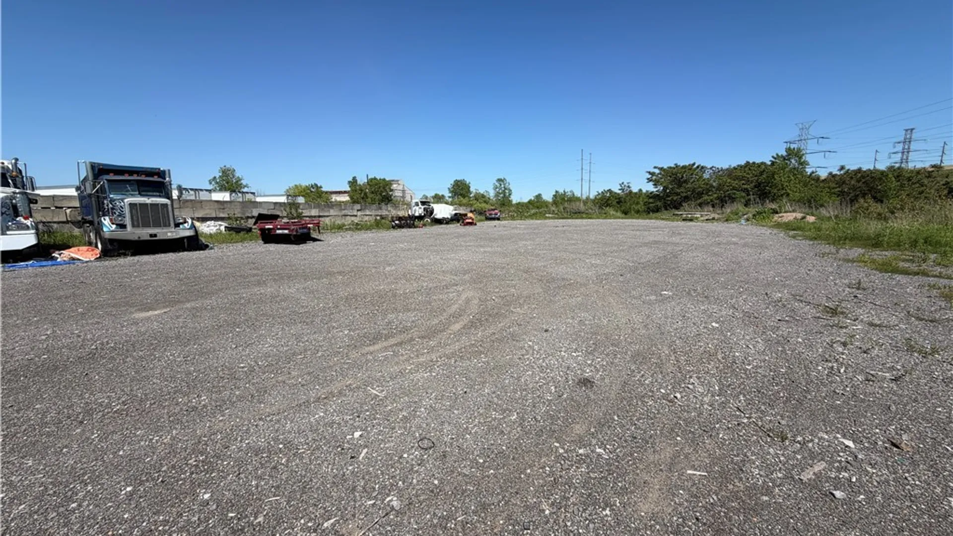 Property at 1675 New Road, Niagara Falls, NY 14304 20