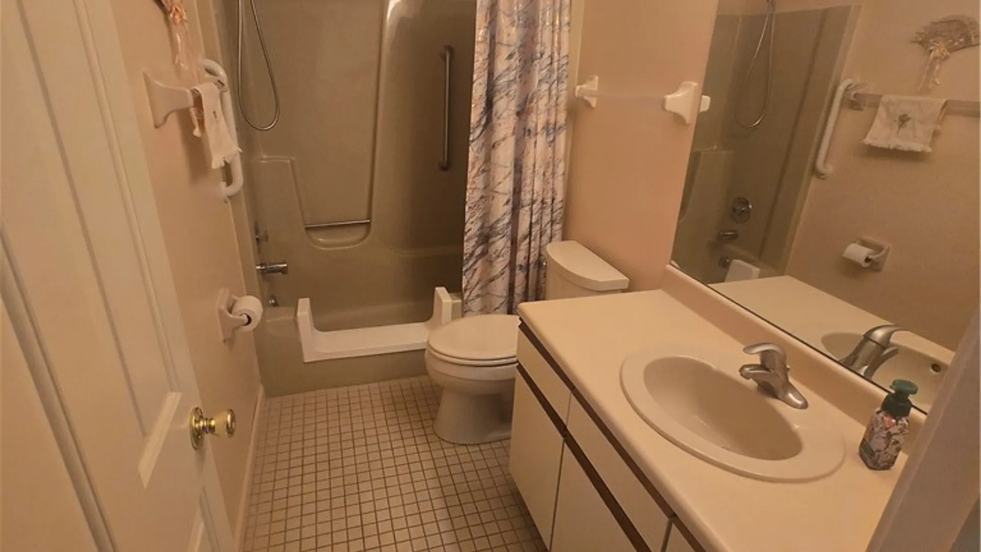 Property at 8 Thomasville Drive, Greece, NY 14612 25
