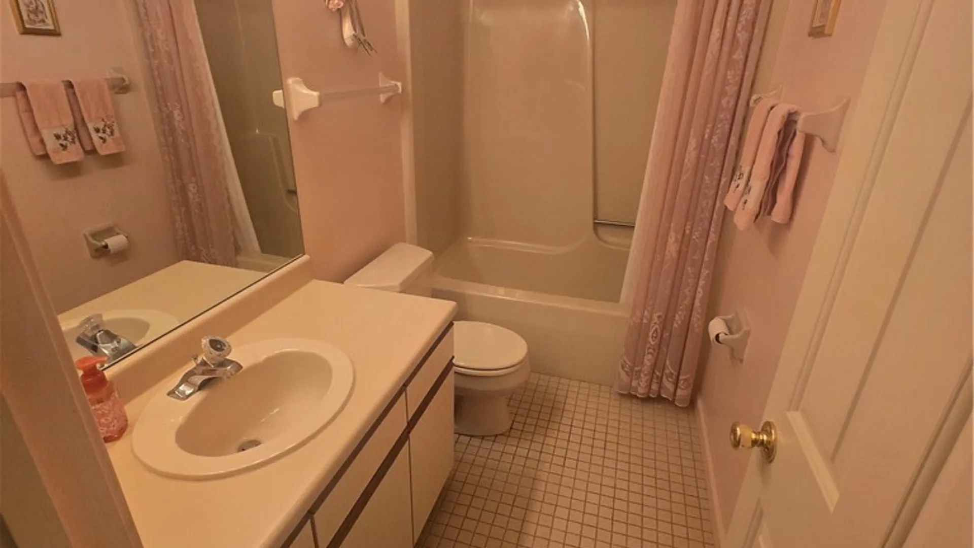 Property at 8 Thomasville Drive, Greece, NY 14612 26