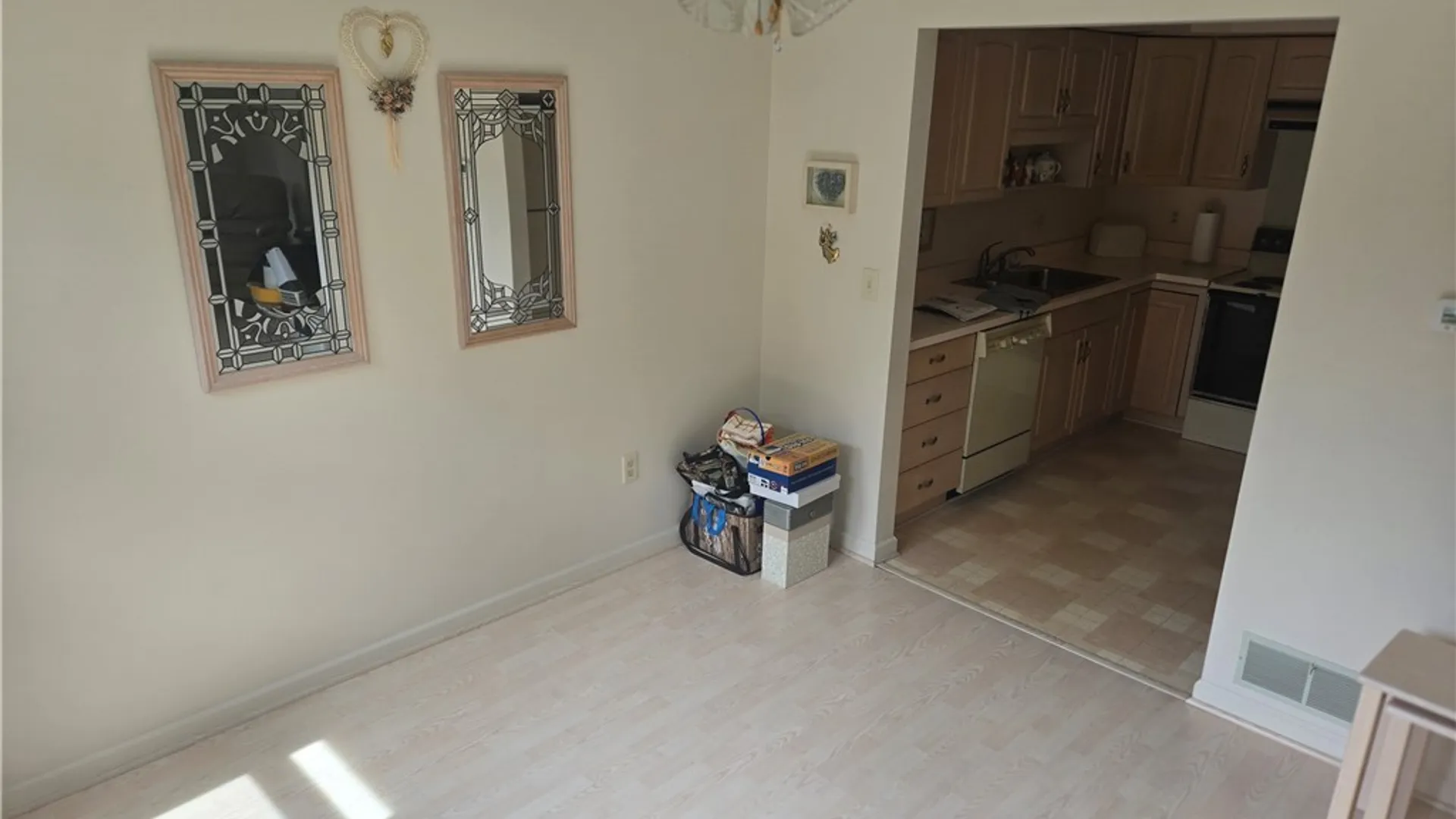 Property at 8 Thomasville Drive, Greece, NY 14612 9