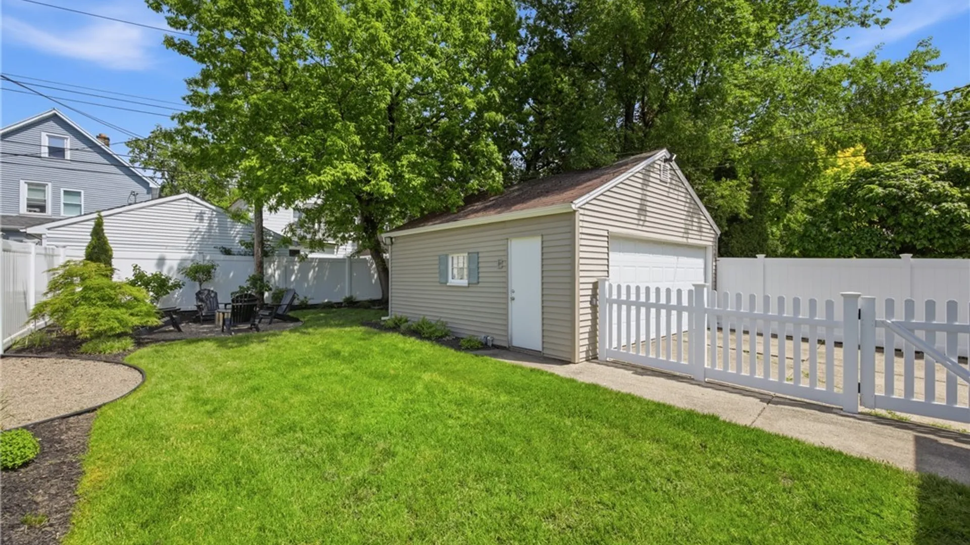 Property at 201 Carmel Road, Buffalo, NY 14214 33