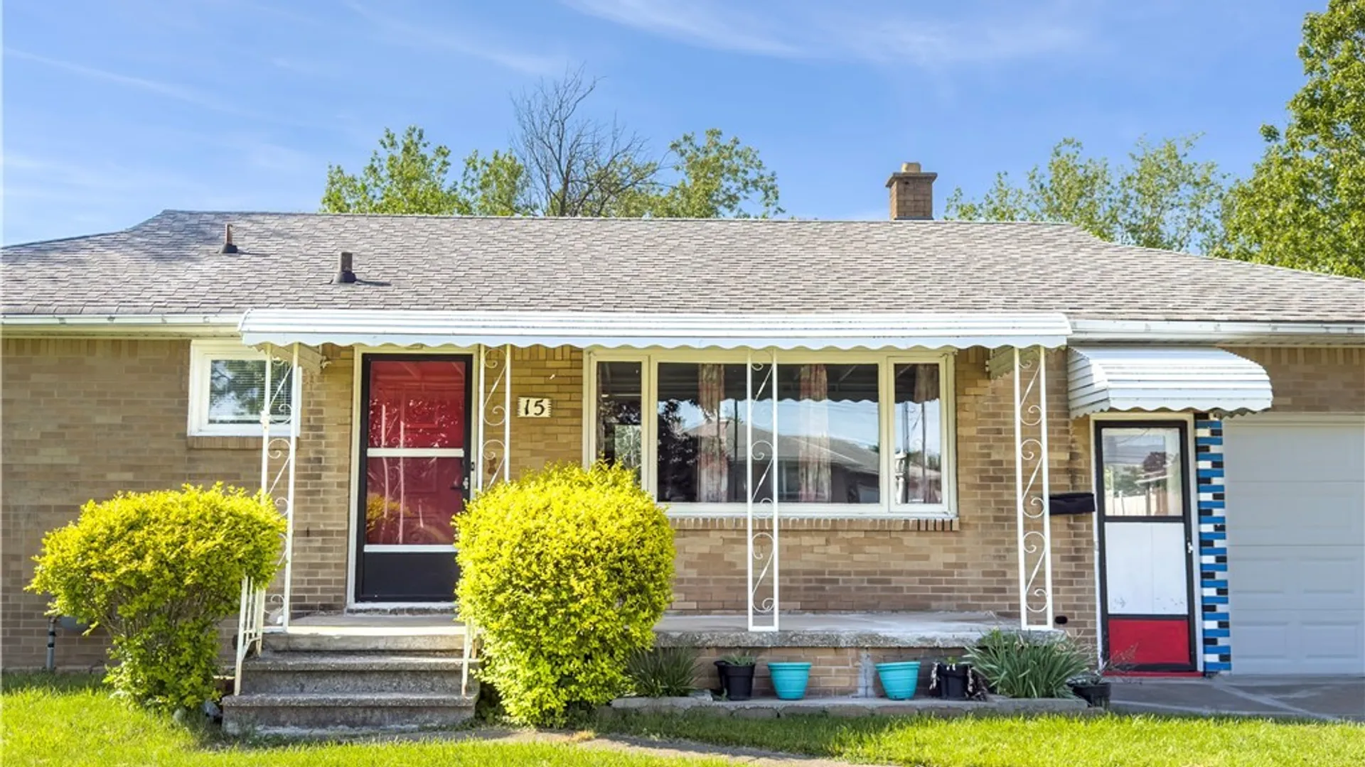 Property at 15 Sandy Lane, Cheektowaga, NY 14227 2