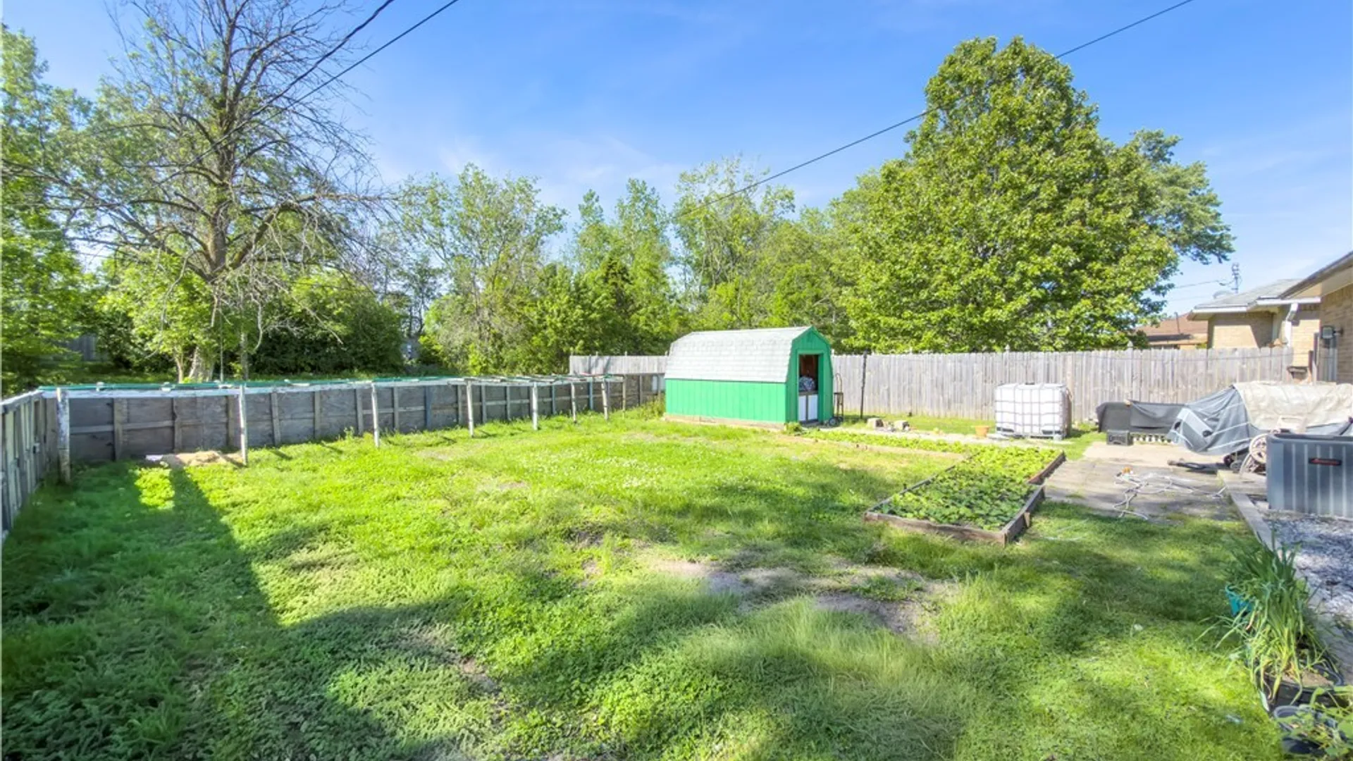 Property at 15 Sandy Lane, Cheektowaga, NY 14227 25