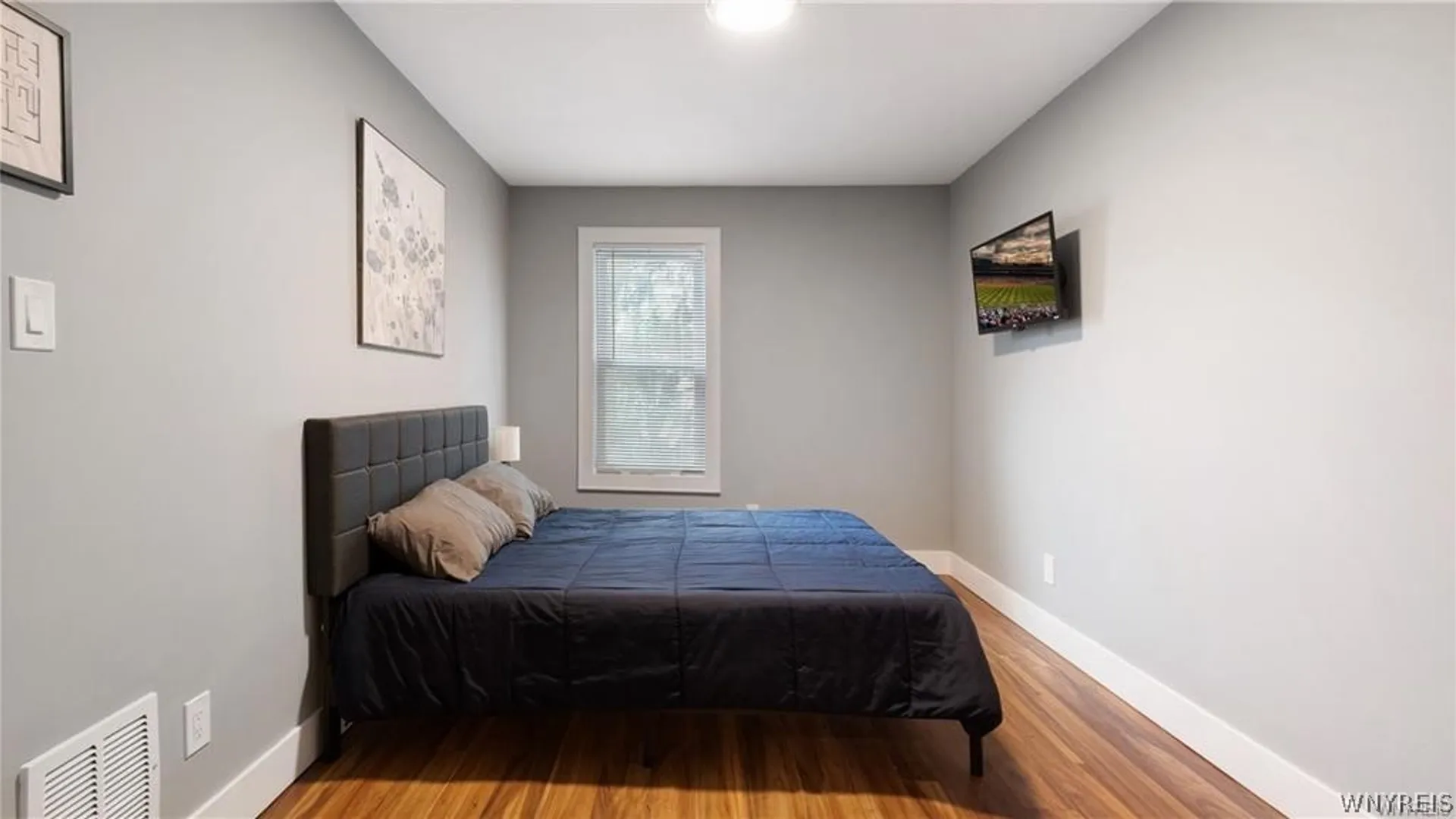 Property at 713 Townsend Place, Niagara Falls, NY 14301 11