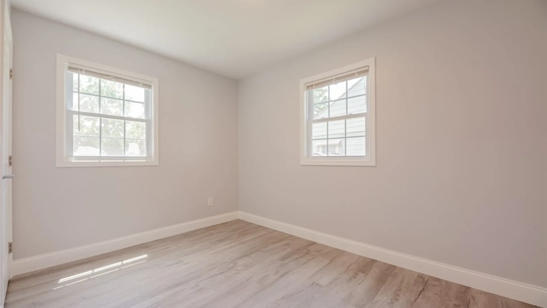 Property at 94 Cimarron Dr, Rochester, NY 14620 17