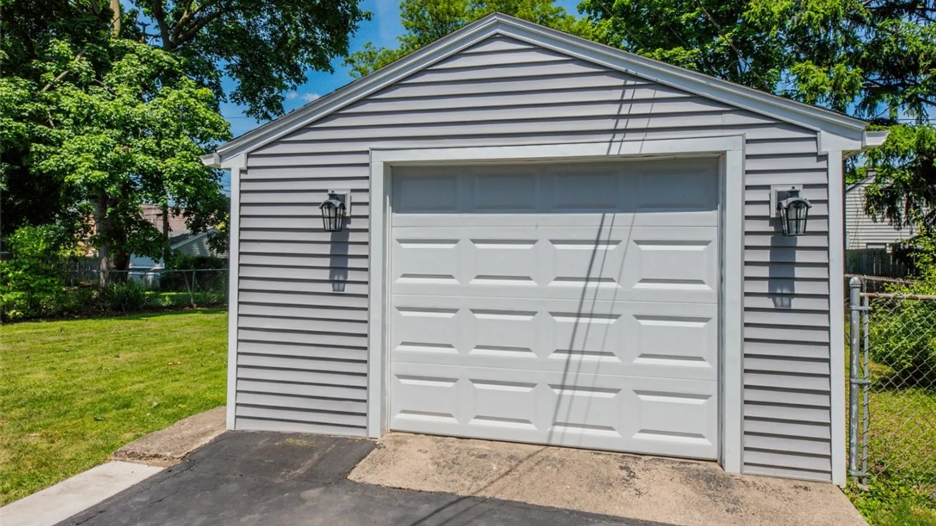Property at 94 Cimarron Dr, Rochester, NY 14620 27