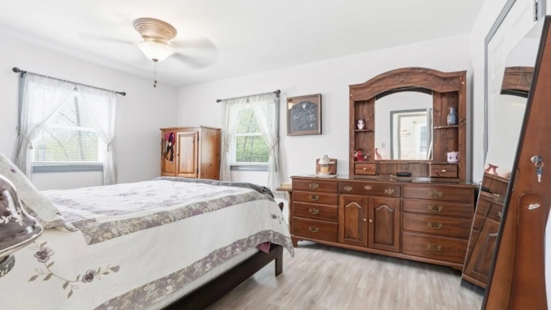 Property at 7 Foxwood Avenue, Volney, NY 13069 26