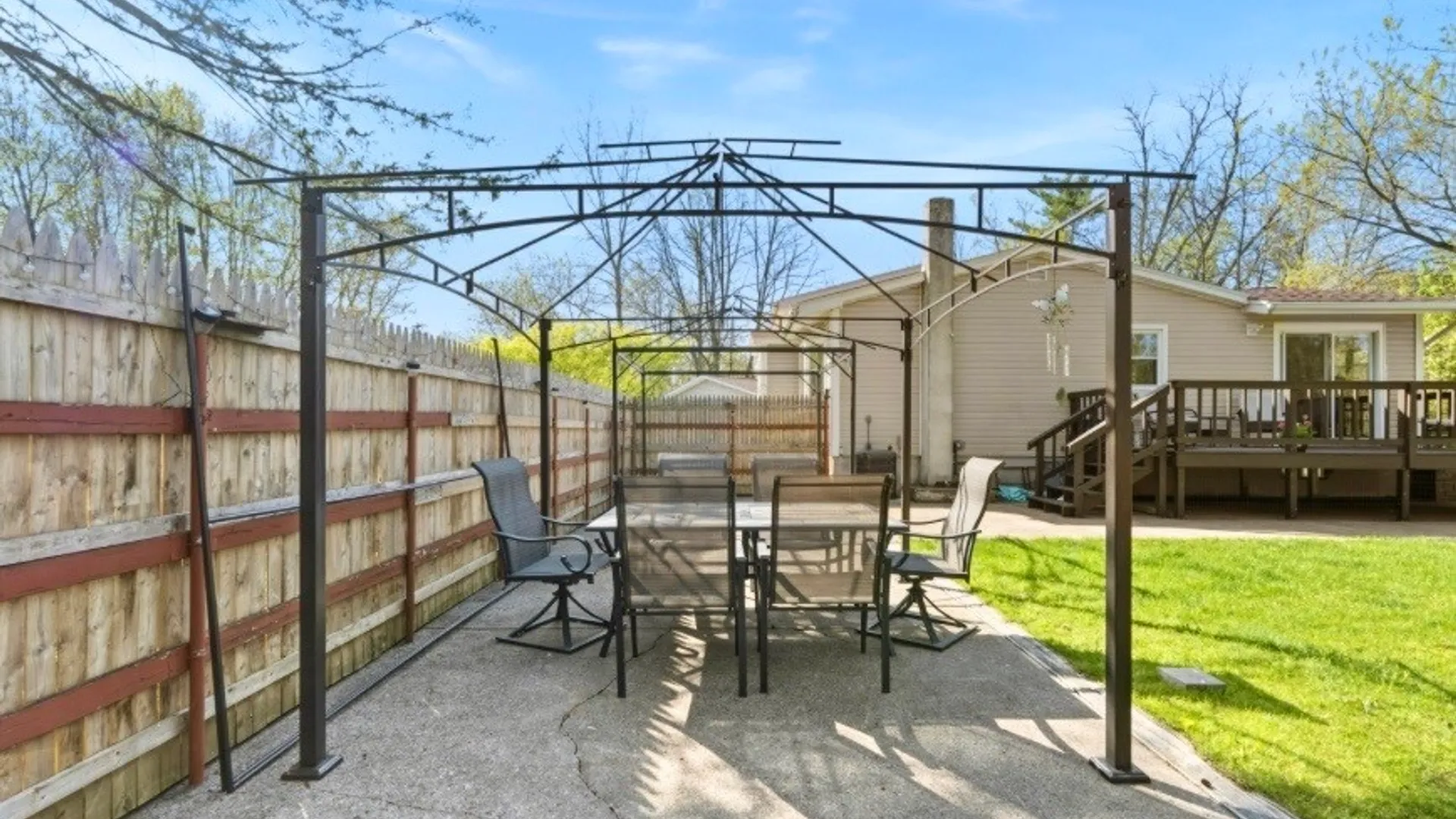 Property at 7 Foxwood Avenue, Volney, NY 13069 39