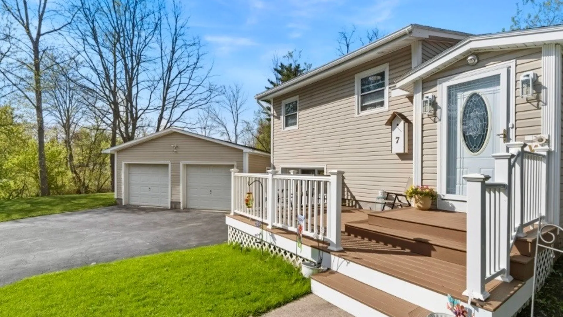 Property at 7 Foxwood Avenue, Volney, NY 13069 9