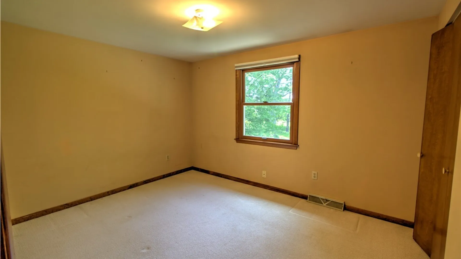Property at 46 Old Orchard Lane, Orchard Park, NY 14127 24