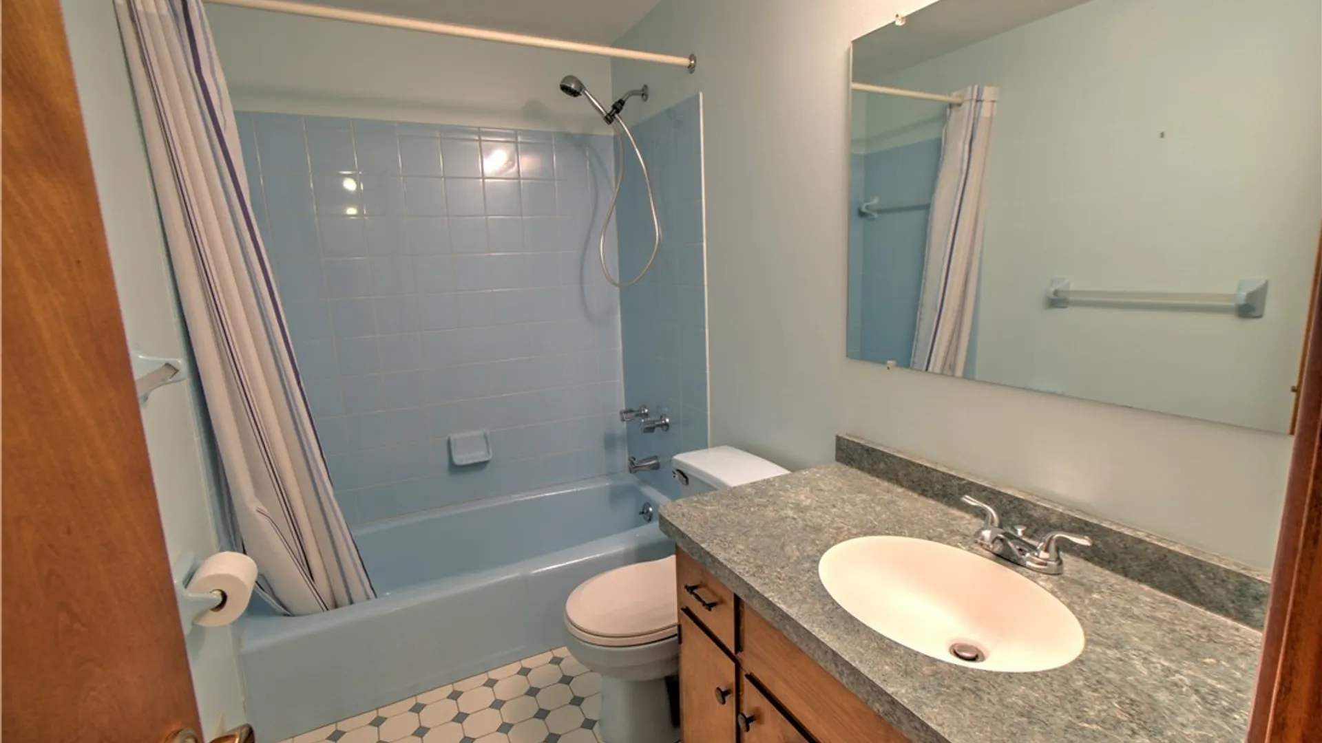 Property at 46 Old Orchard Lane, Orchard Park, NY 14127 25