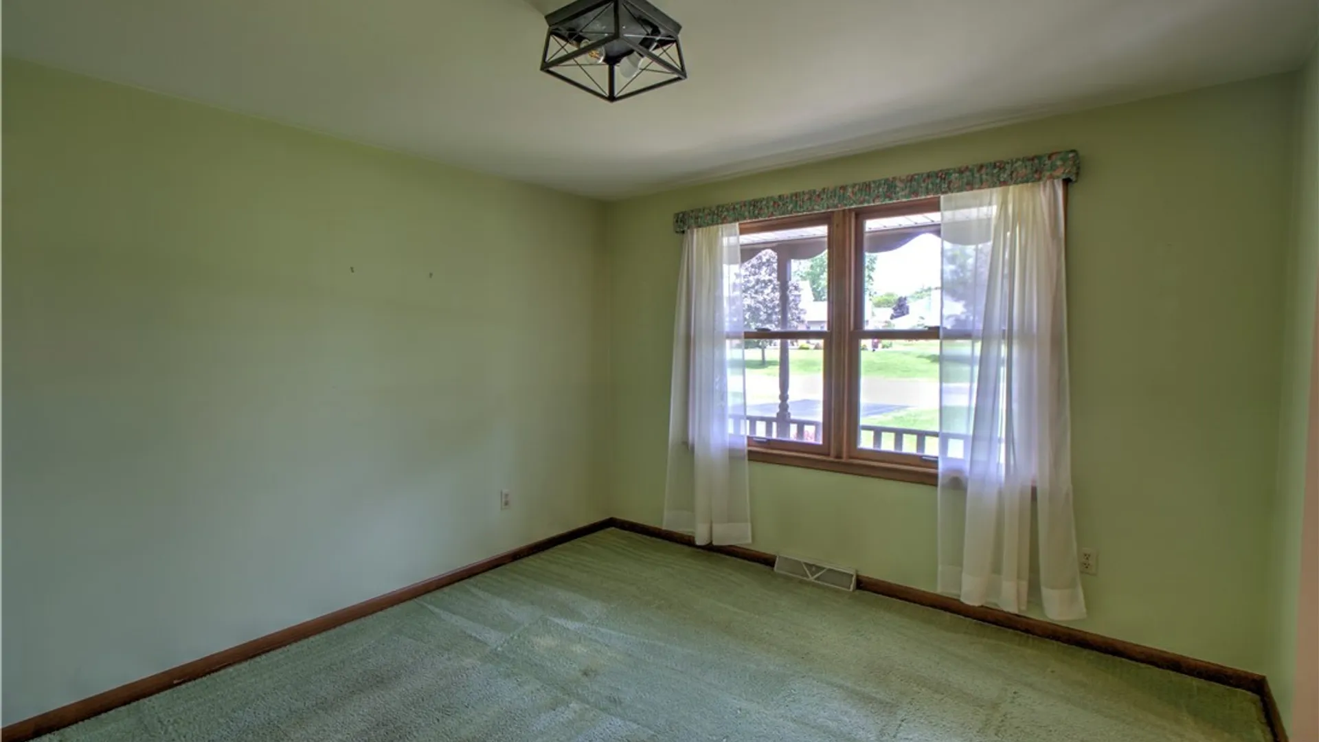 Property at 46 Old Orchard Lane, Orchard Park, NY 14127 9