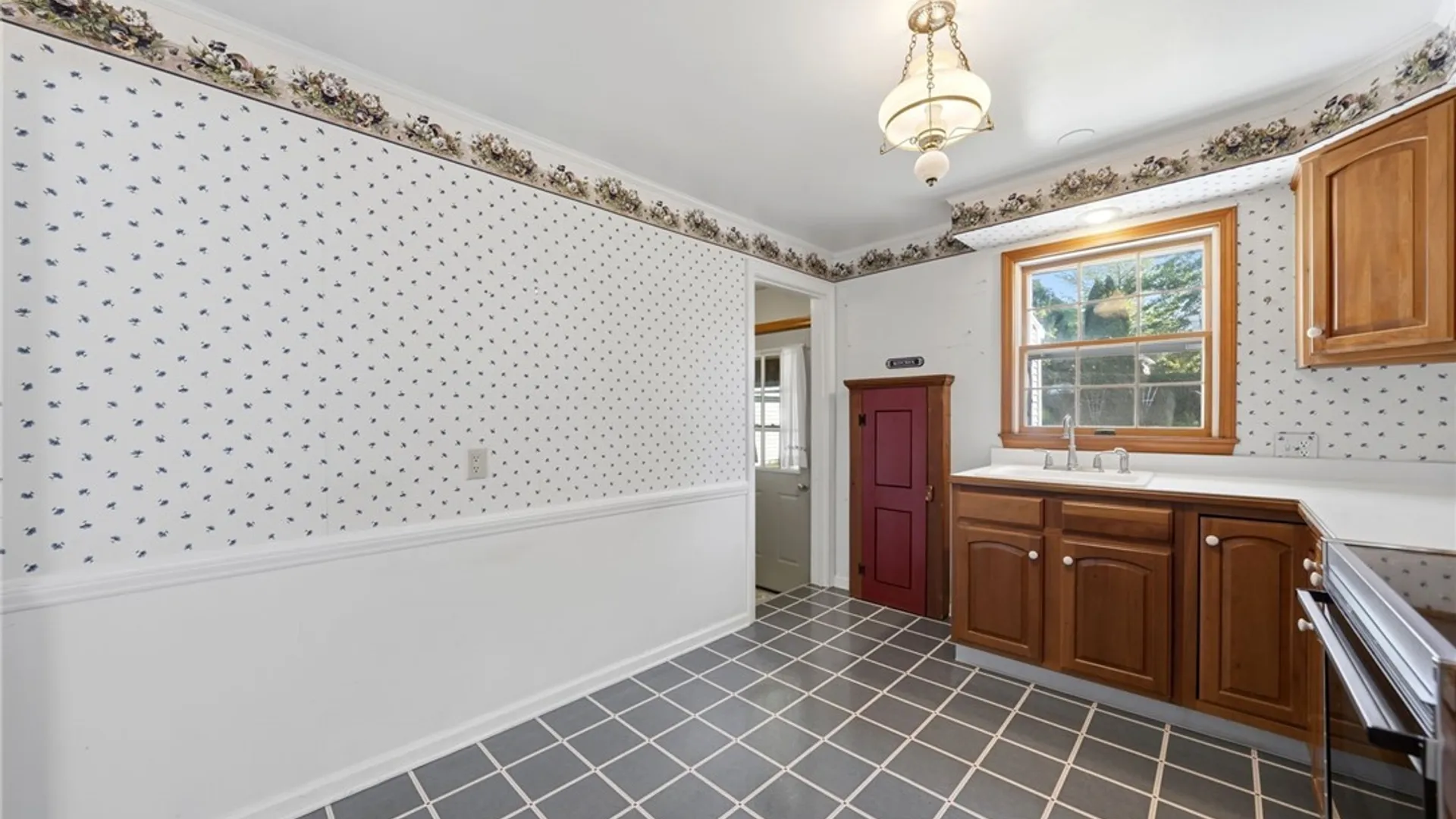 Property at 28 Linwood Avenue, Tonawanda, NY 14150 12