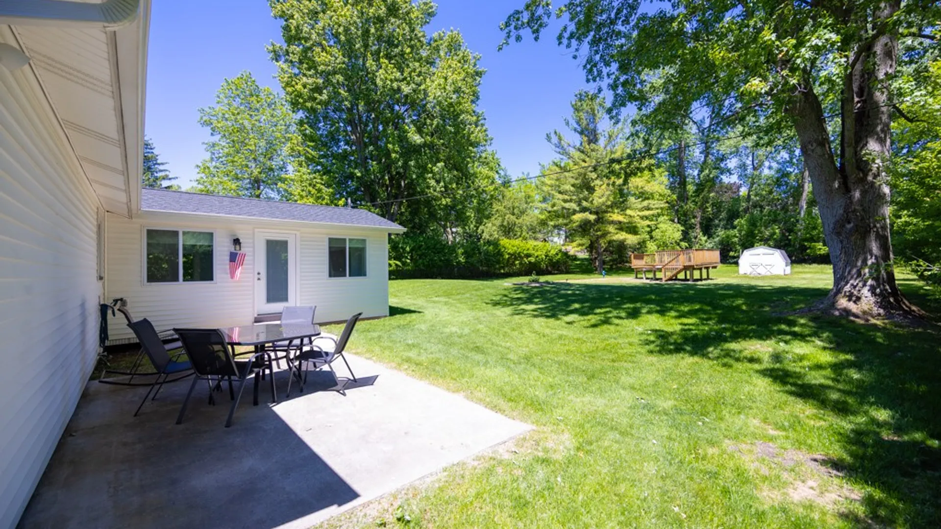 Property at 22 Putting Green Lane, Perinton, NY 14526 25