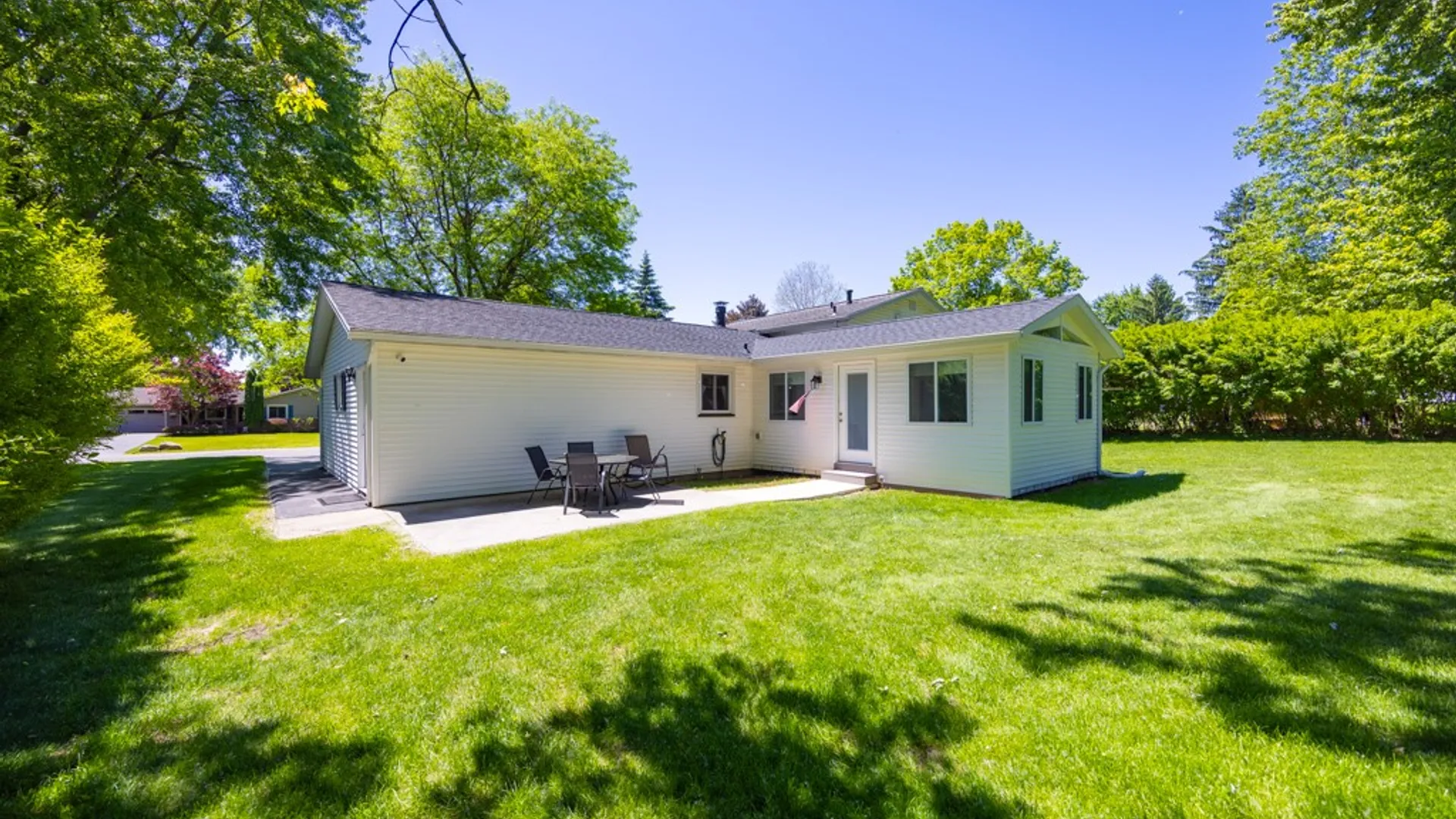 Property at 22 Putting Green Lane, Perinton, NY 14526 26
