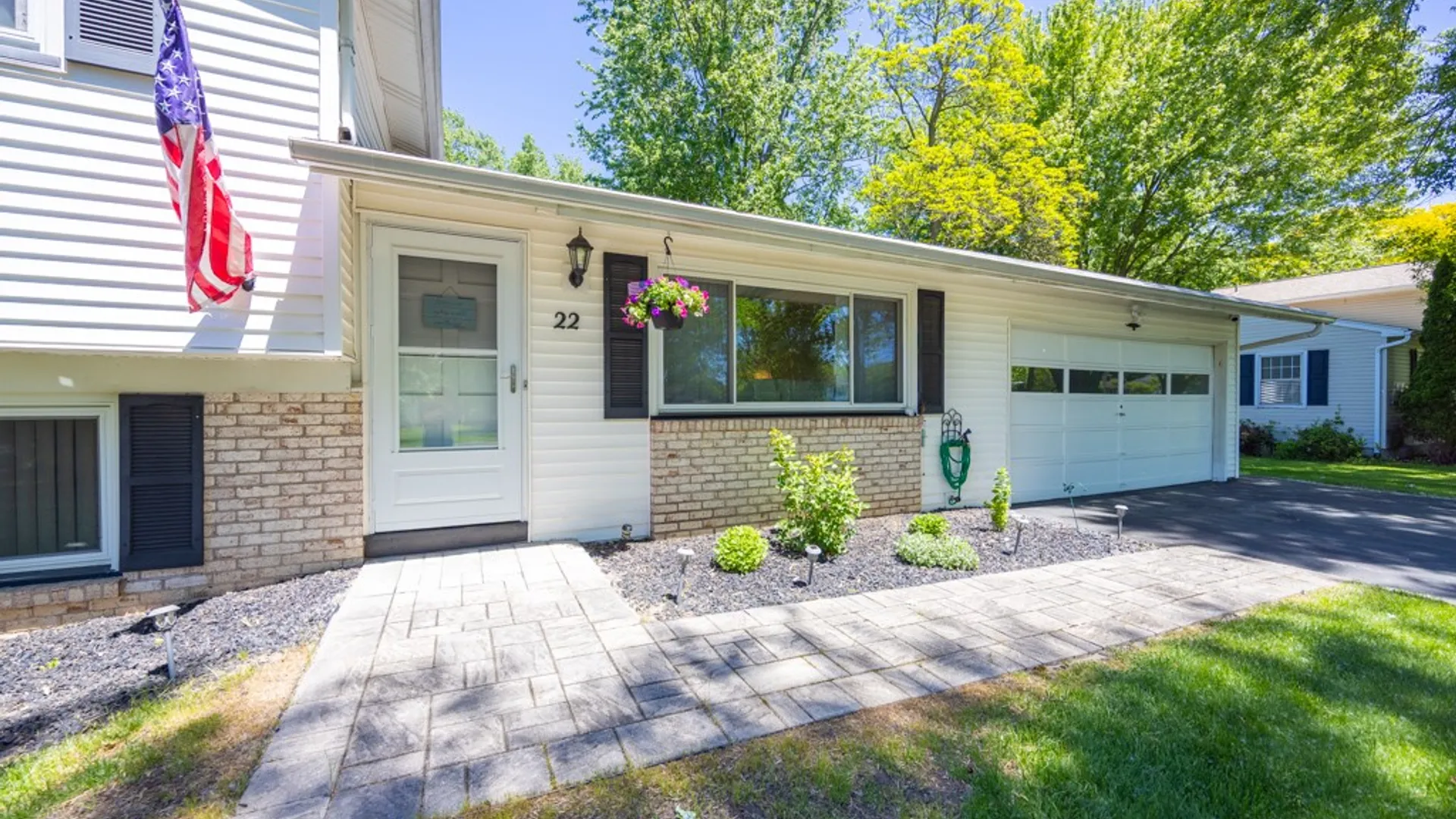 Property at 22 Putting Green Lane, Perinton, NY 14526 5