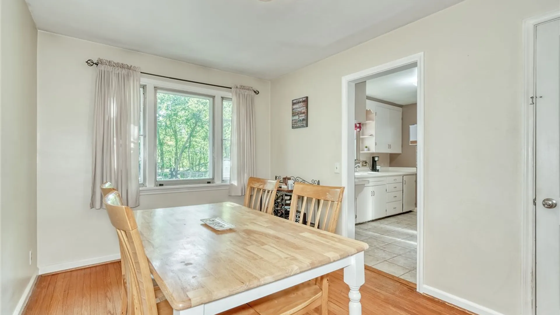 Property at 606 Bay Road, Webster, NY 14580 10