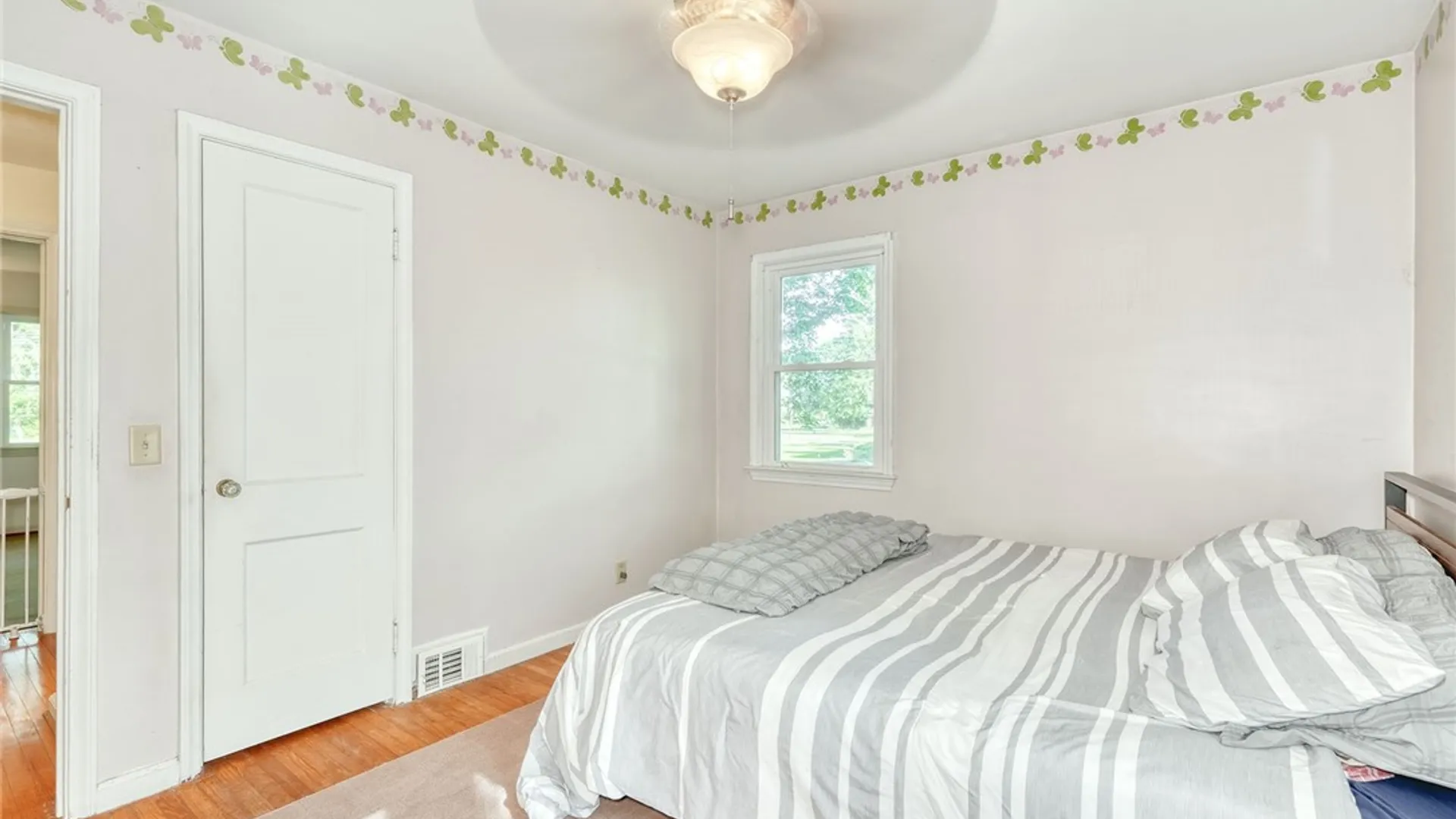 Property at 606 Bay Road, Webster, NY 14580 21