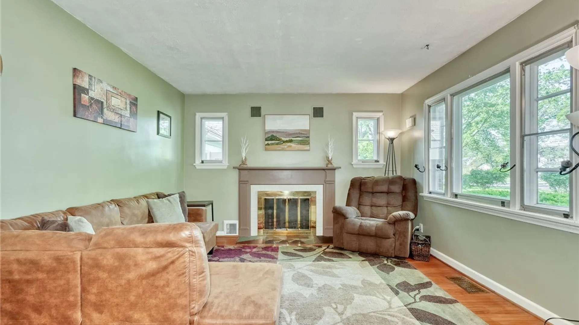Property at 606 Bay Road, Webster, NY 14580 3