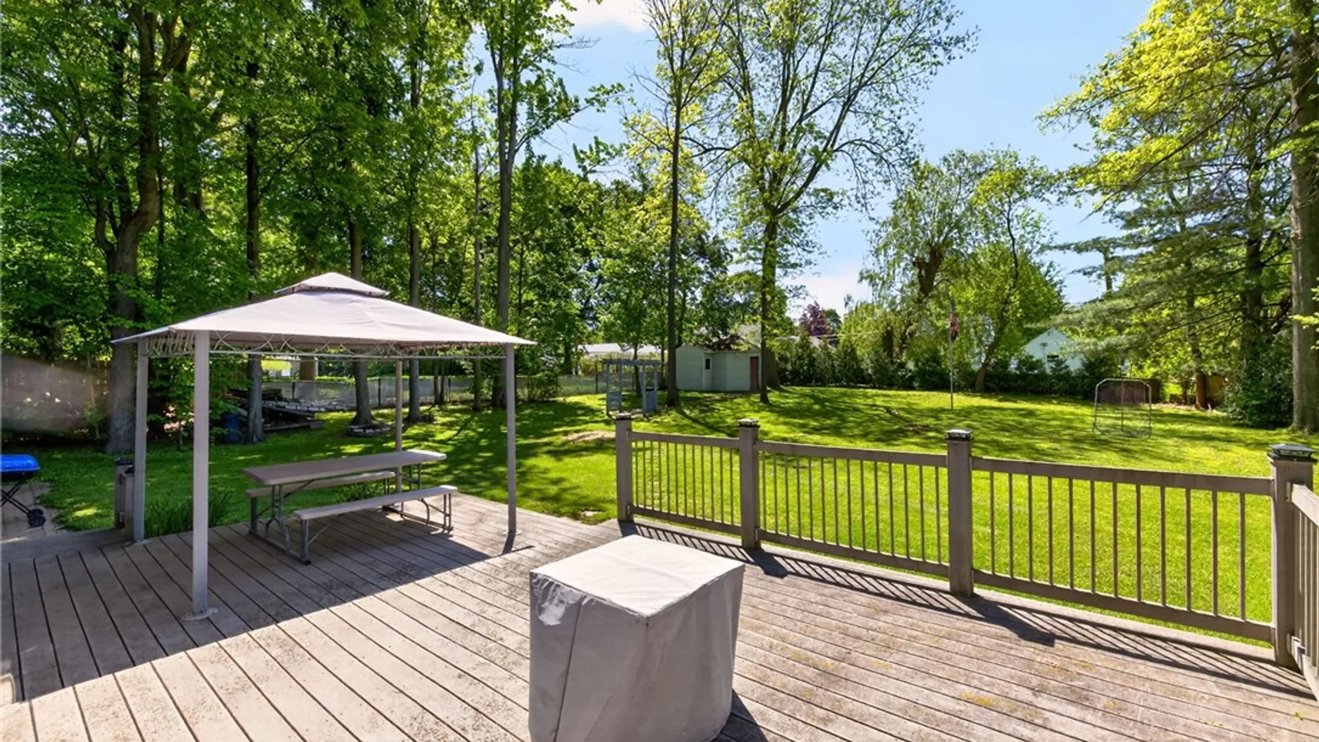 Property at 23 Deerborne Lane, Ogden, NY 14559 46