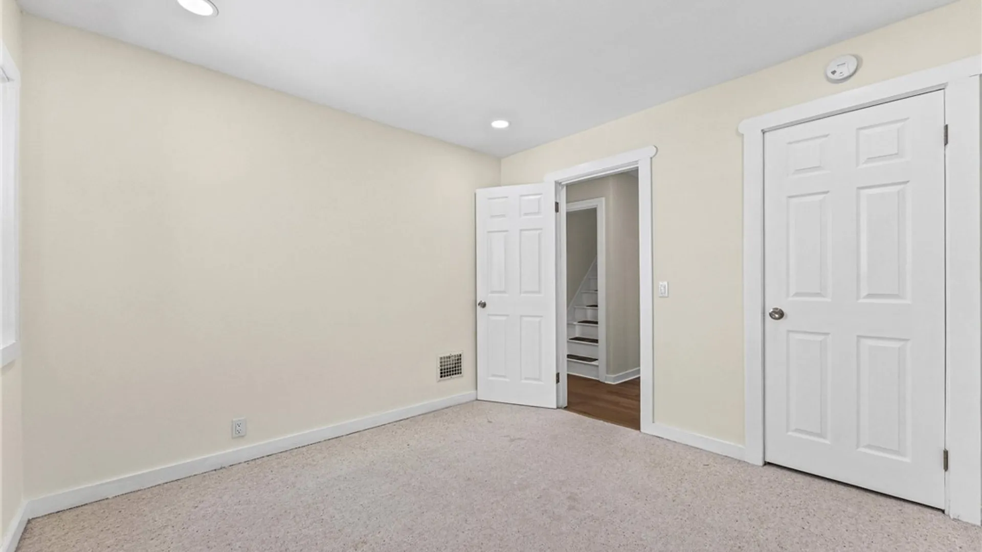 Property at 27 Dakeland Road, Irondequoit, NY 14617 26
