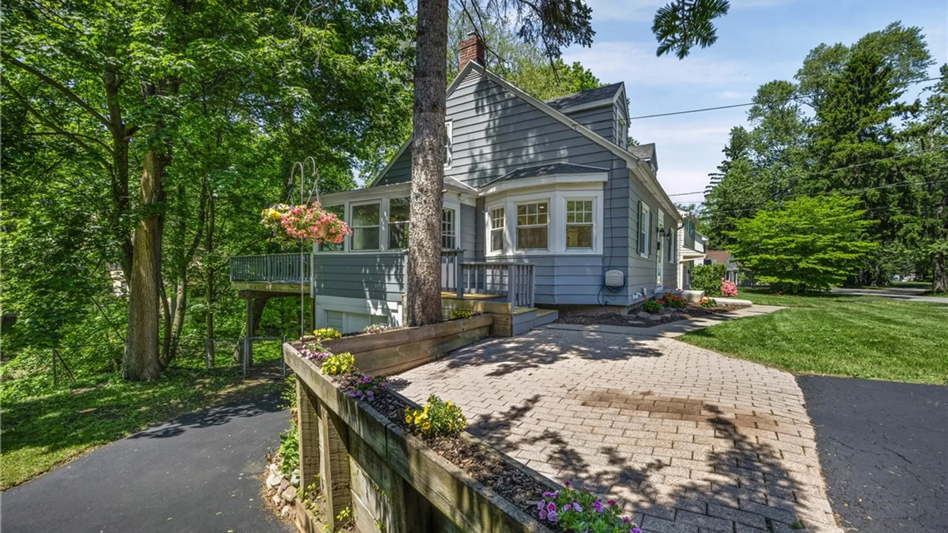 Property at 27 Dakeland Road, Irondequoit, NY 14617 45