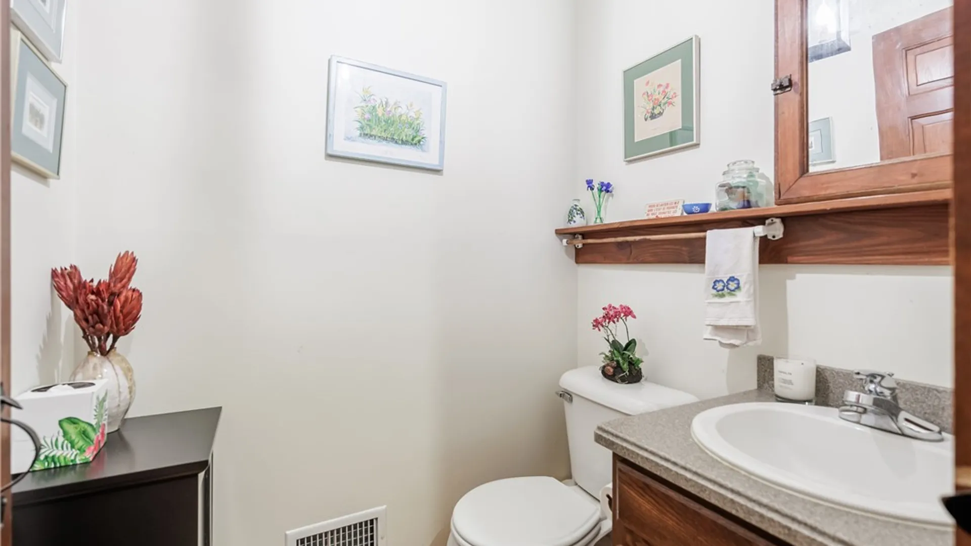 Property at 87 Loch Revan Heights, Irondequoit, NY 14617 23