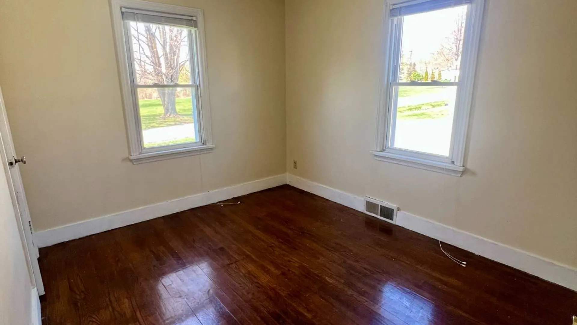 Property at 172 Parry Boulevard, Fonda, NY 12068 14