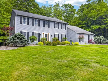 Property at 8 Silver Birch Court, New Hartford, NY 13413