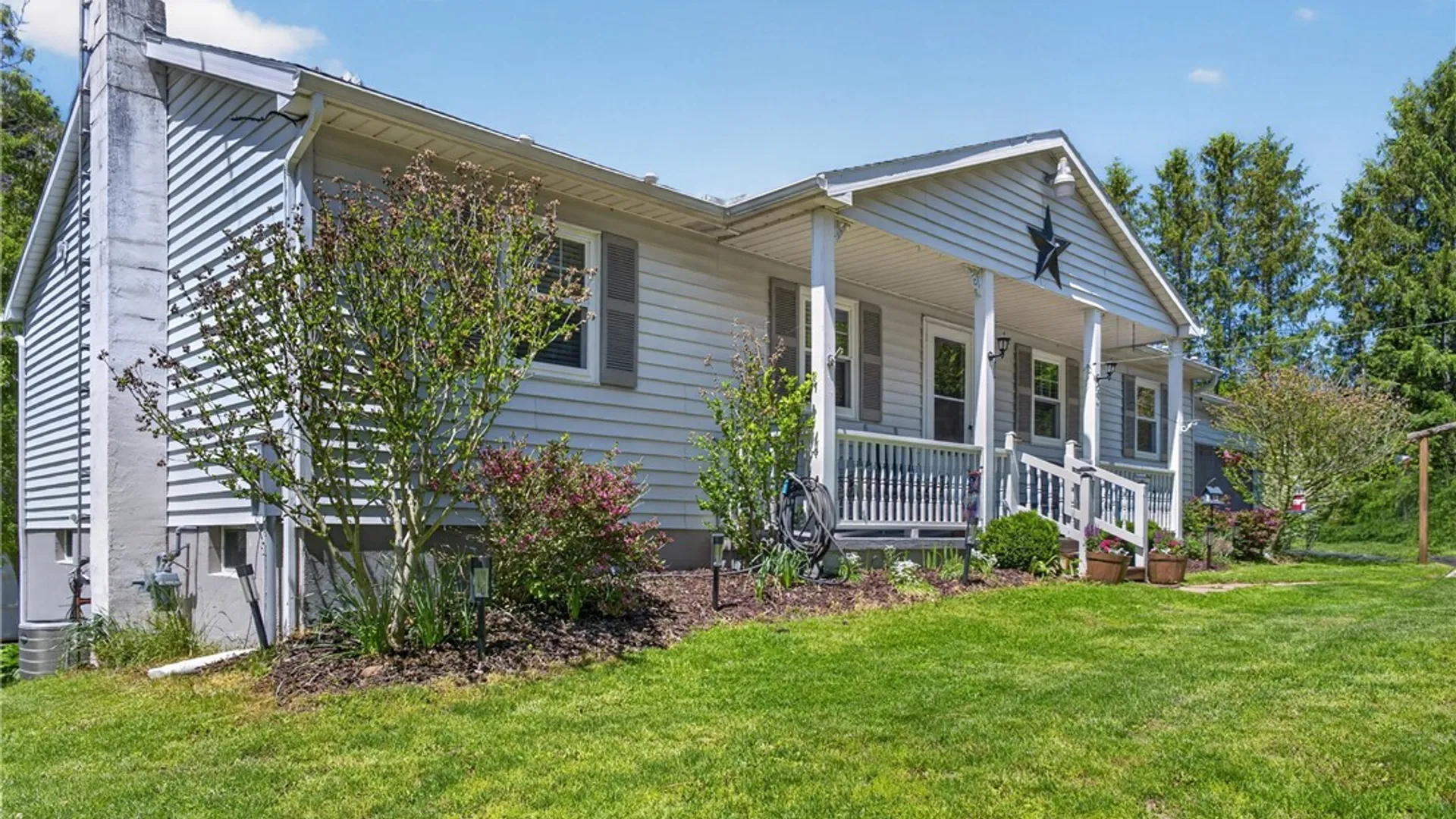 Property at 20 Rose Lane, Volney, NY 13069 3