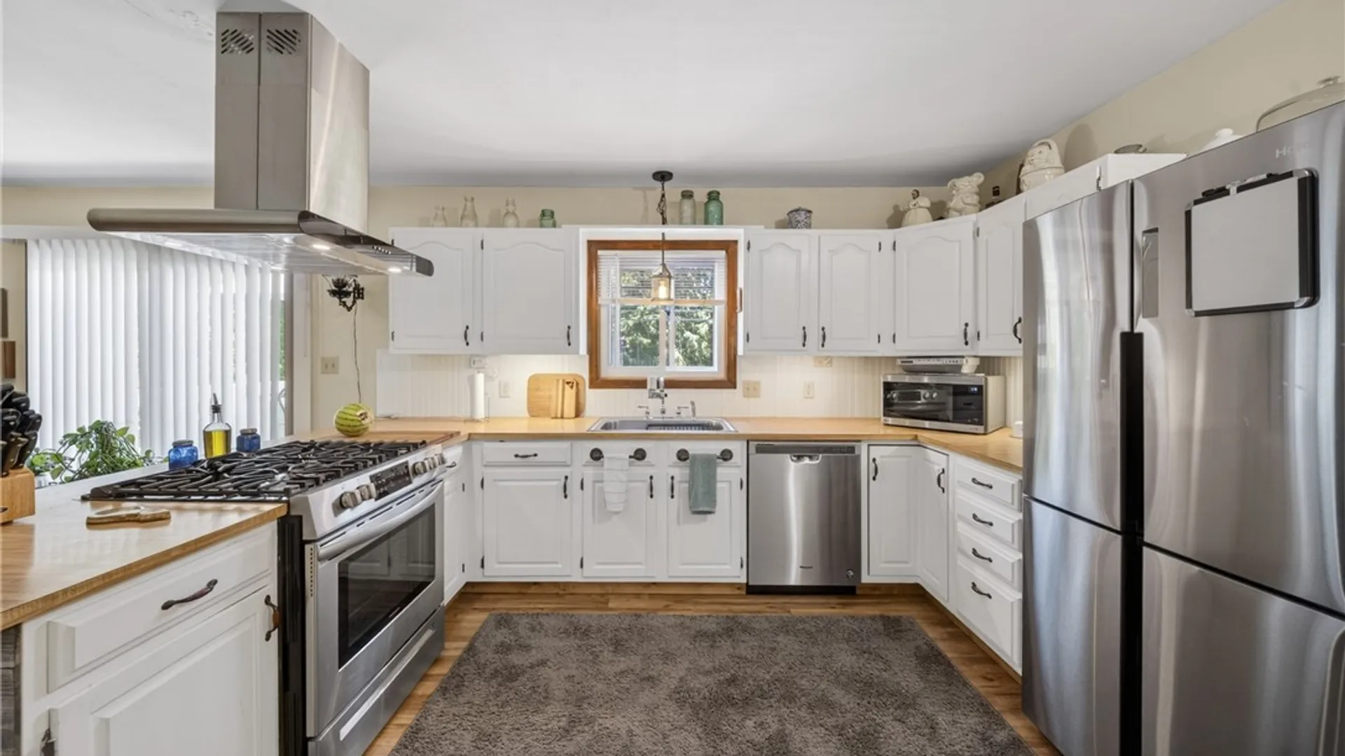 Property at 20 Rose Lane, Volney, NY 13069 5